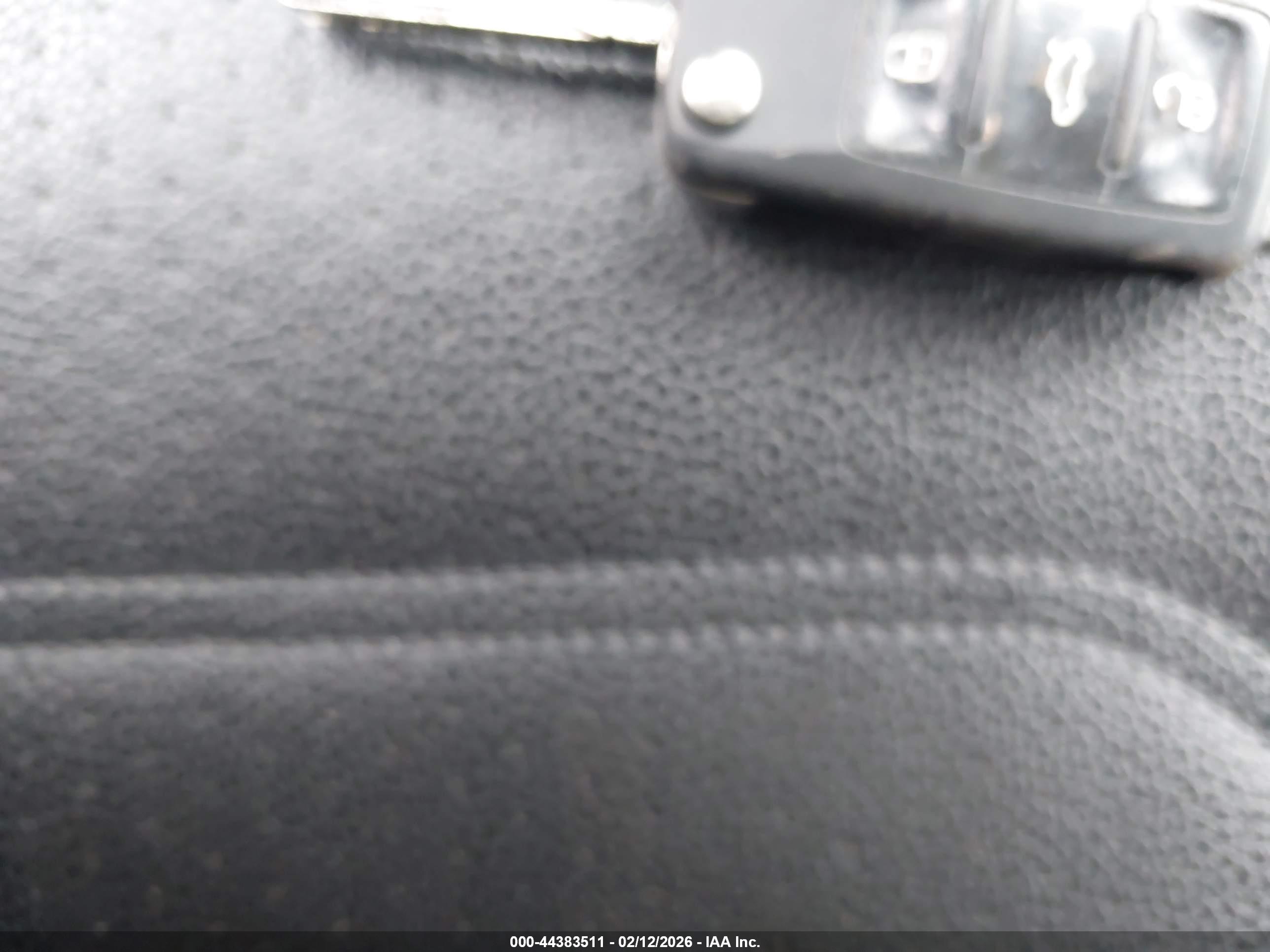 VOLKSWAGEN PASSAT image 11