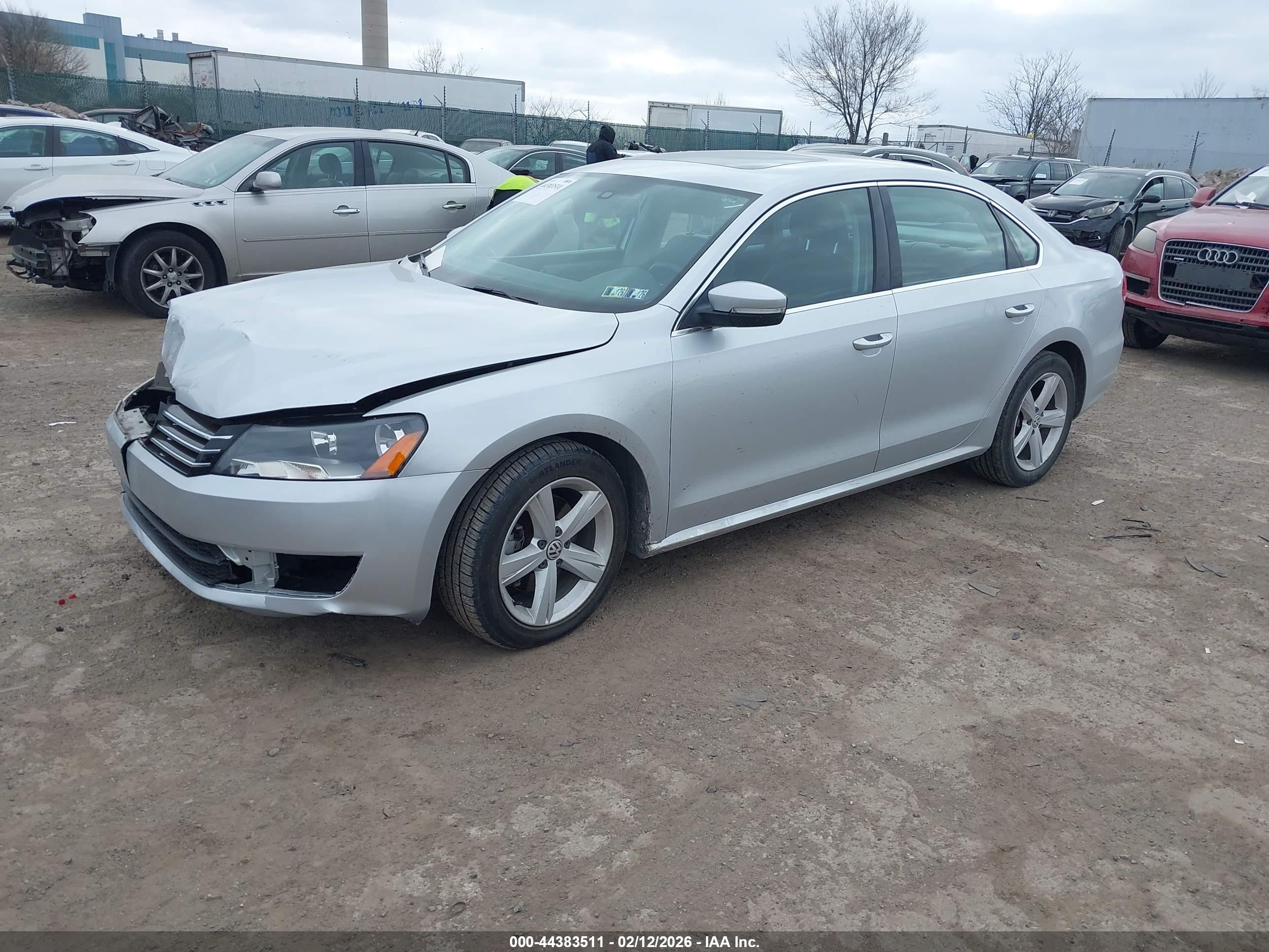 VOLKSWAGEN PASSAT image 2