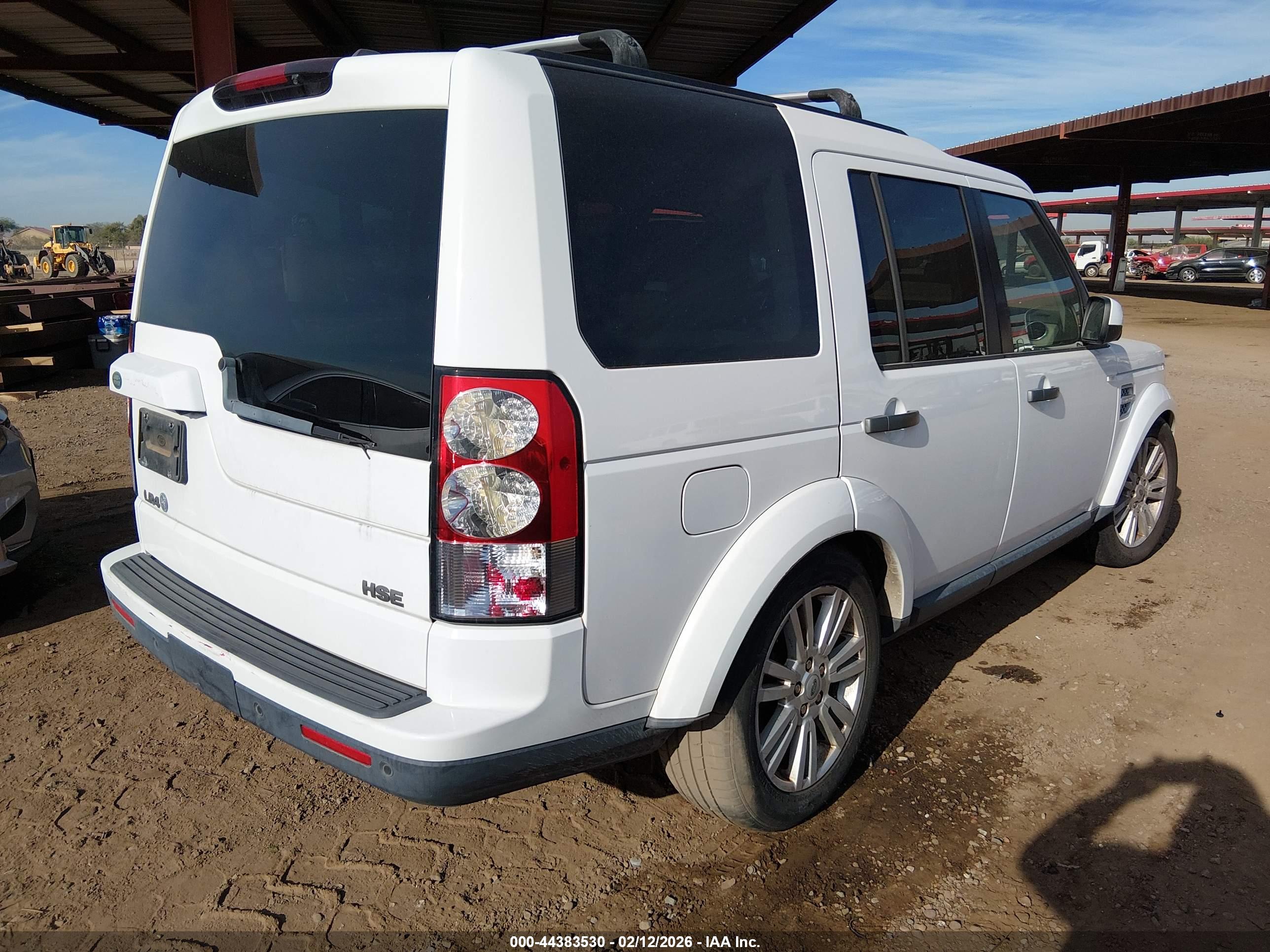 LAND ROVER image 4