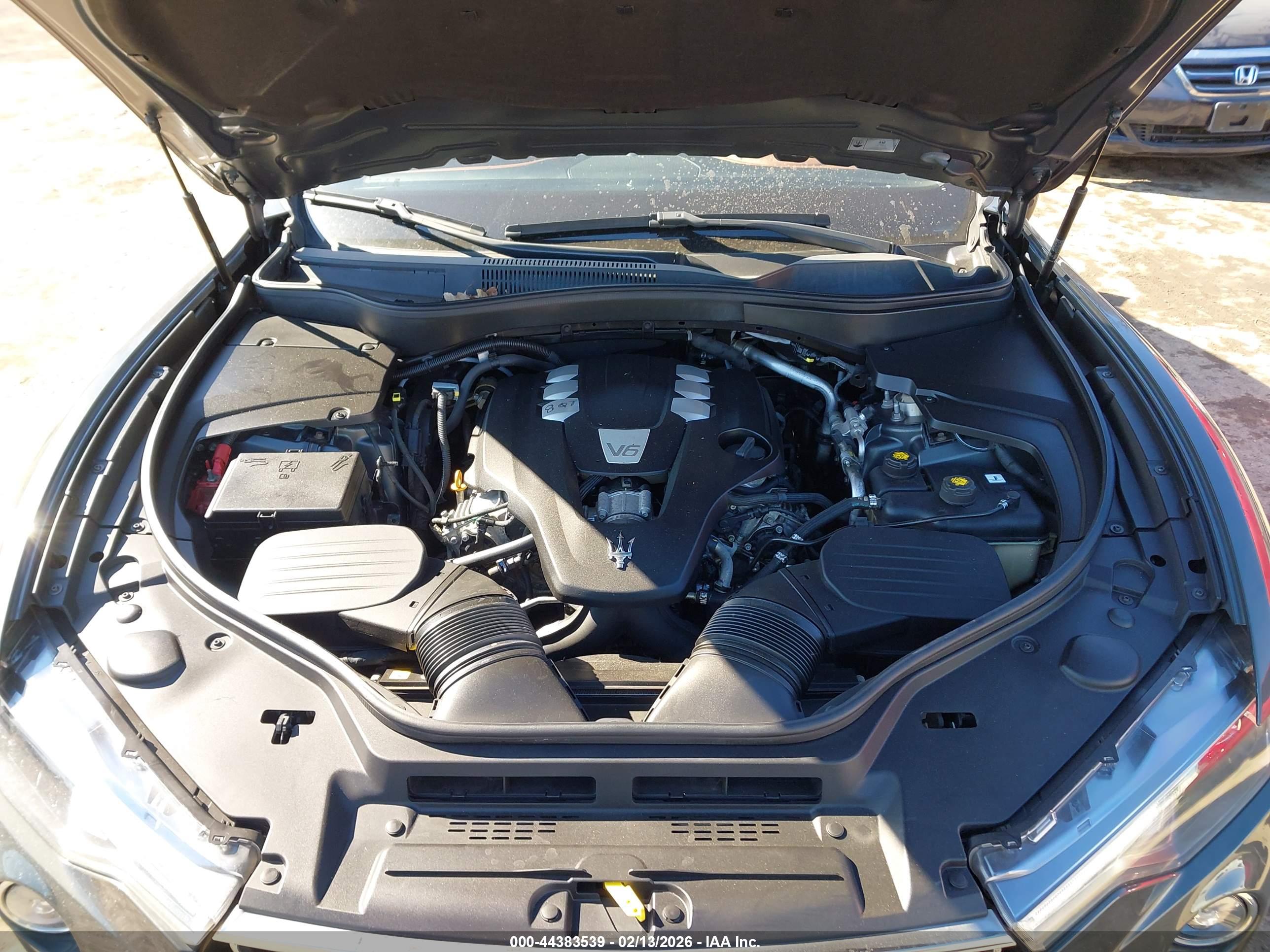 MASERATI LEVANTE image 10