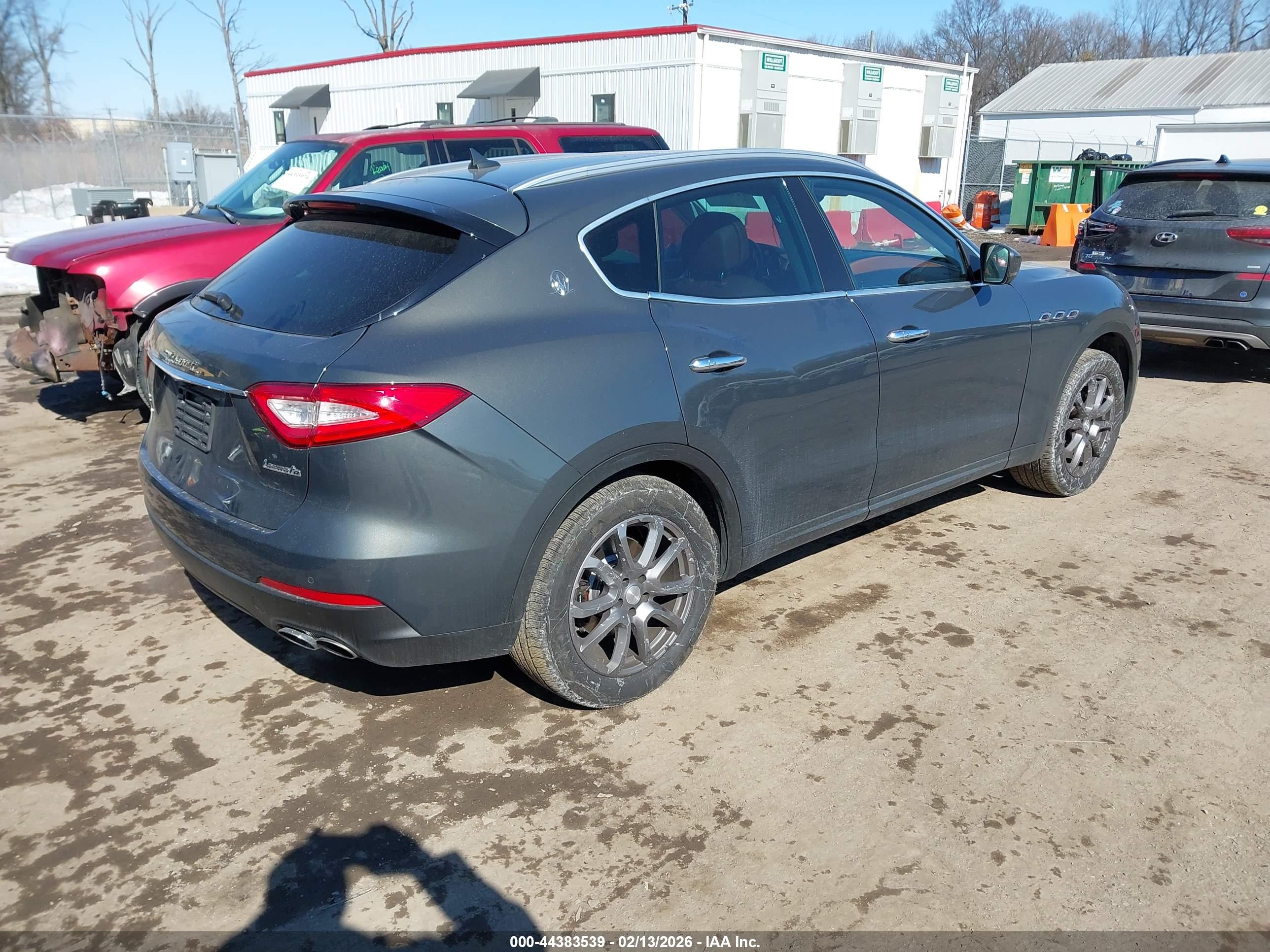 MASERATI LEVANTE image 4
