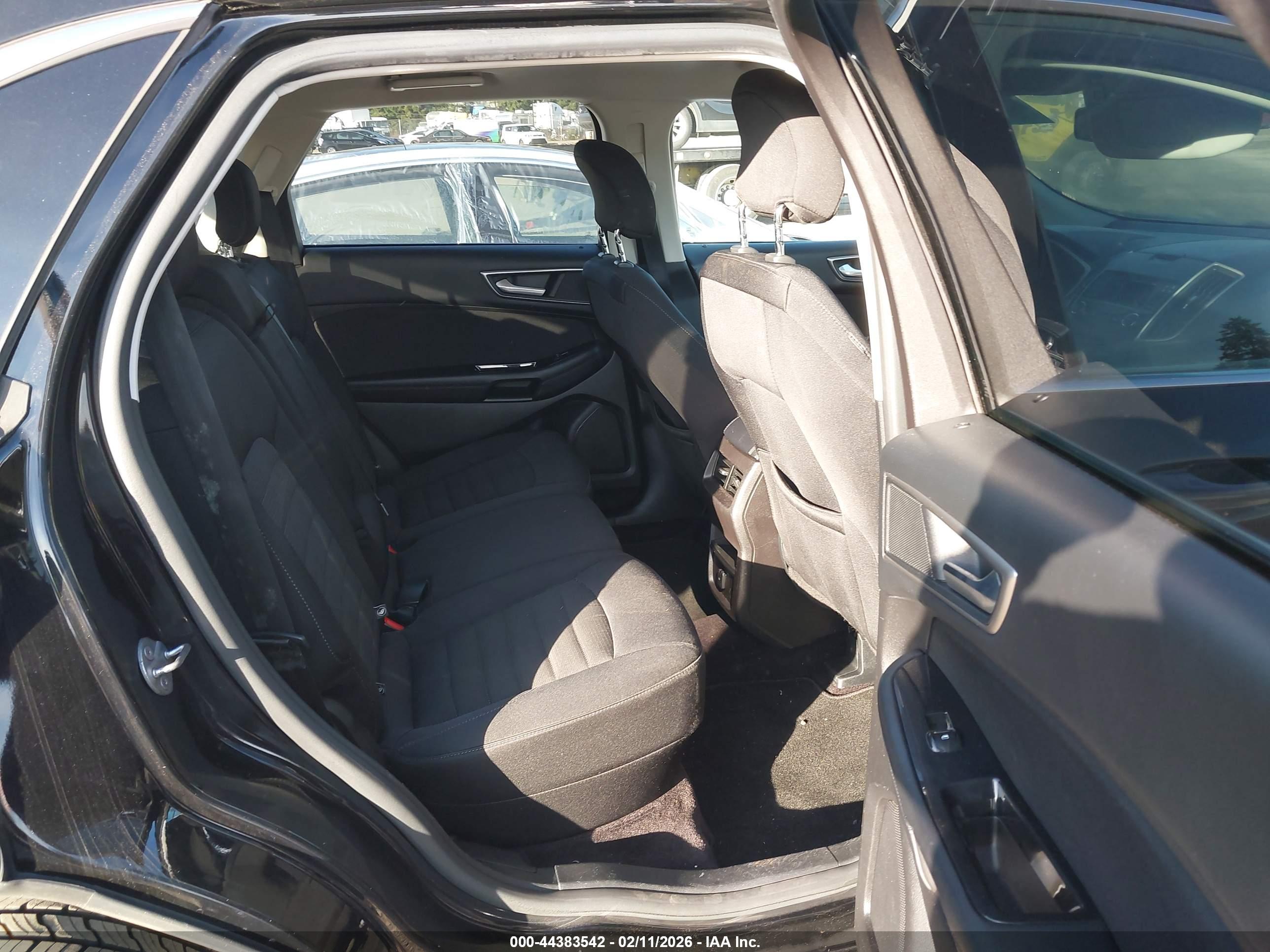 FORD EDGE image 8