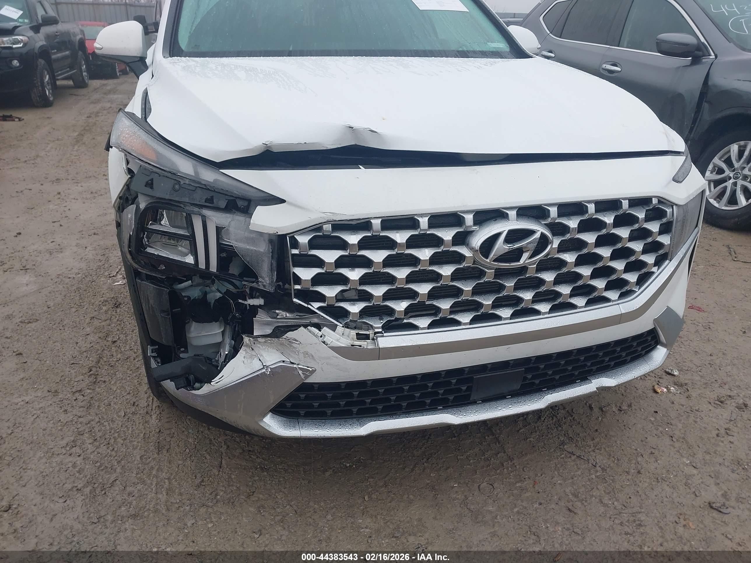 HYUNDAI SANTA image 6