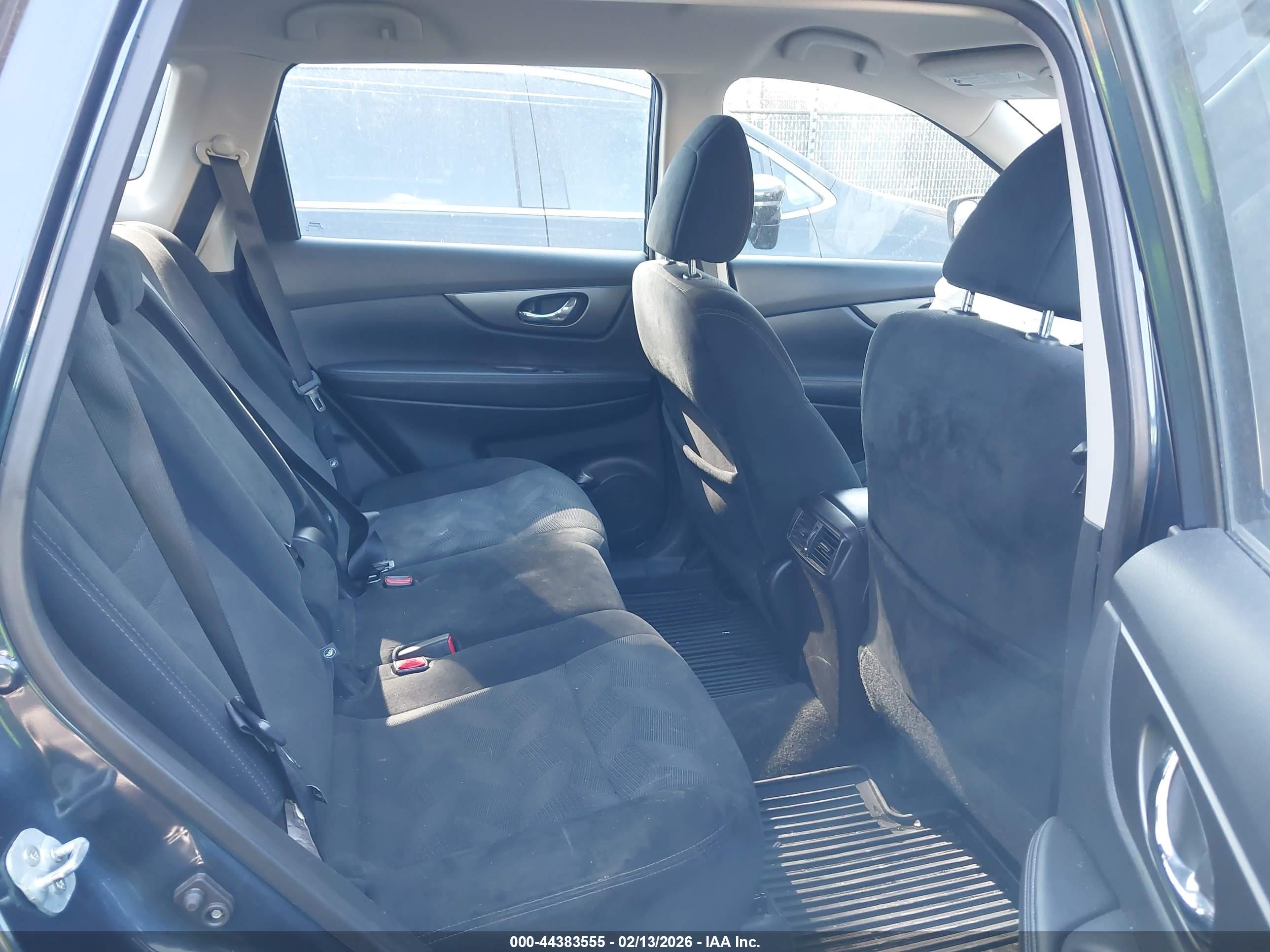 NISSAN ROGUE image 8