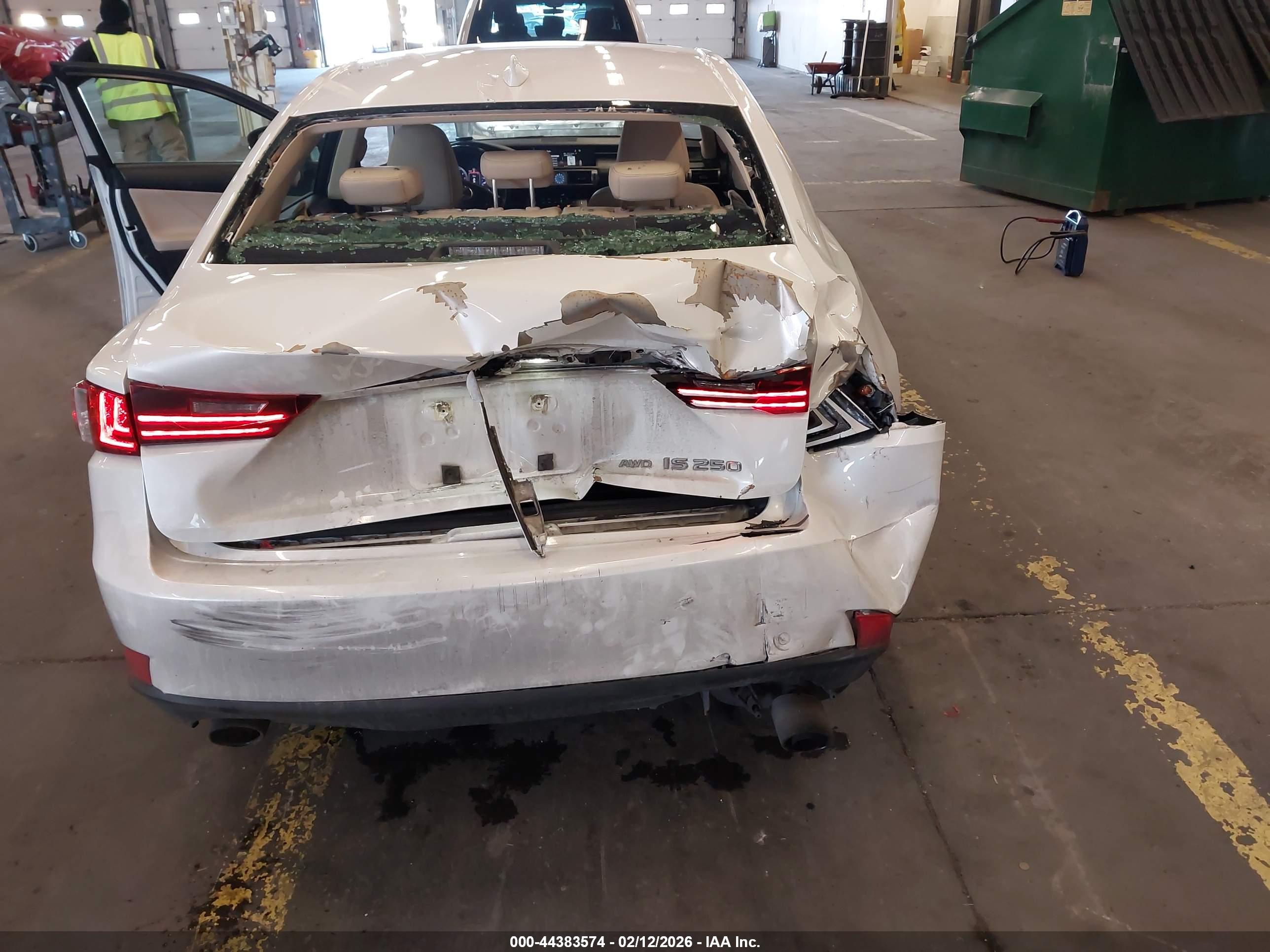 LEXUS IS image 6
