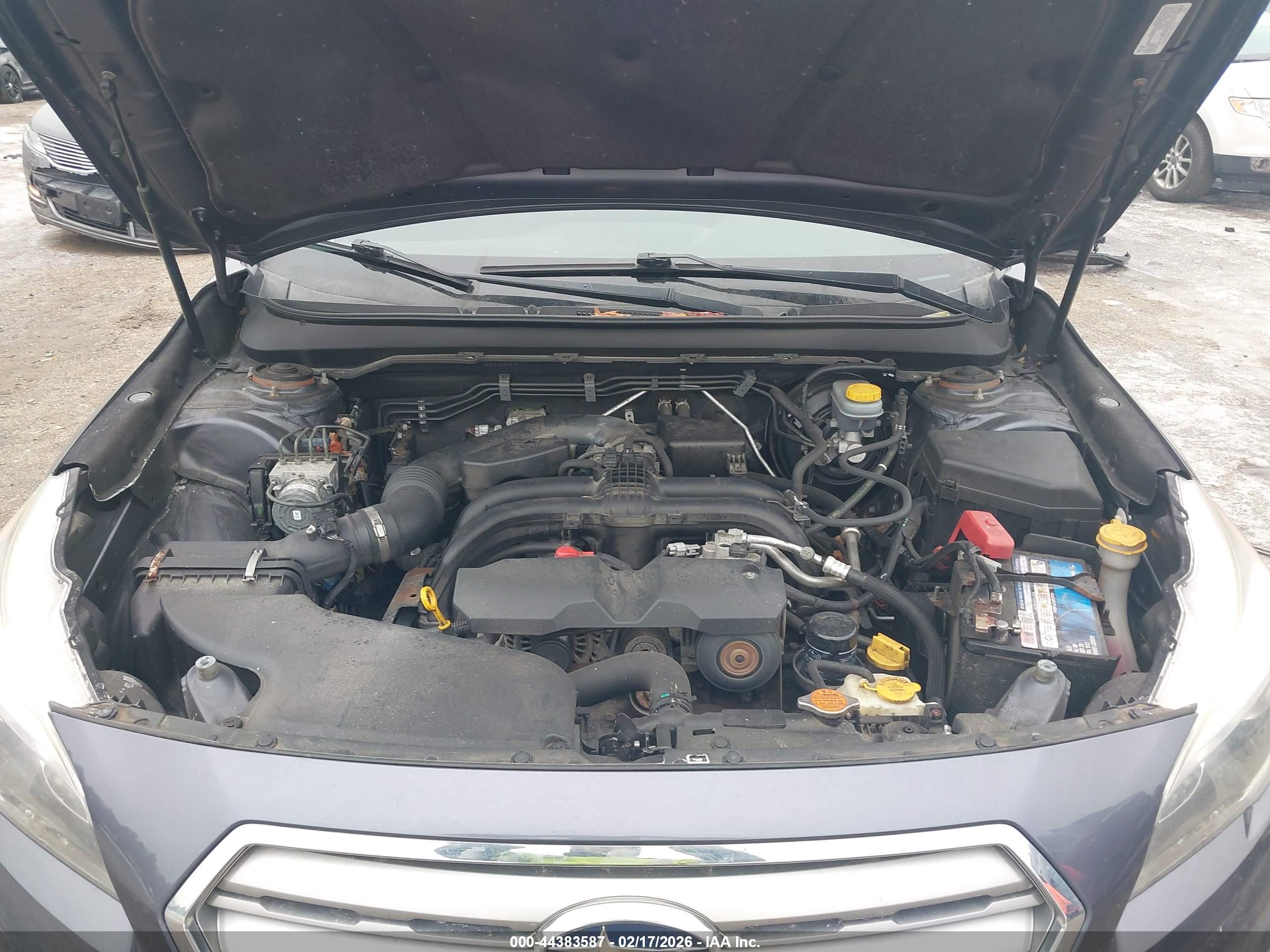 SUBARU OUTBACK image 10