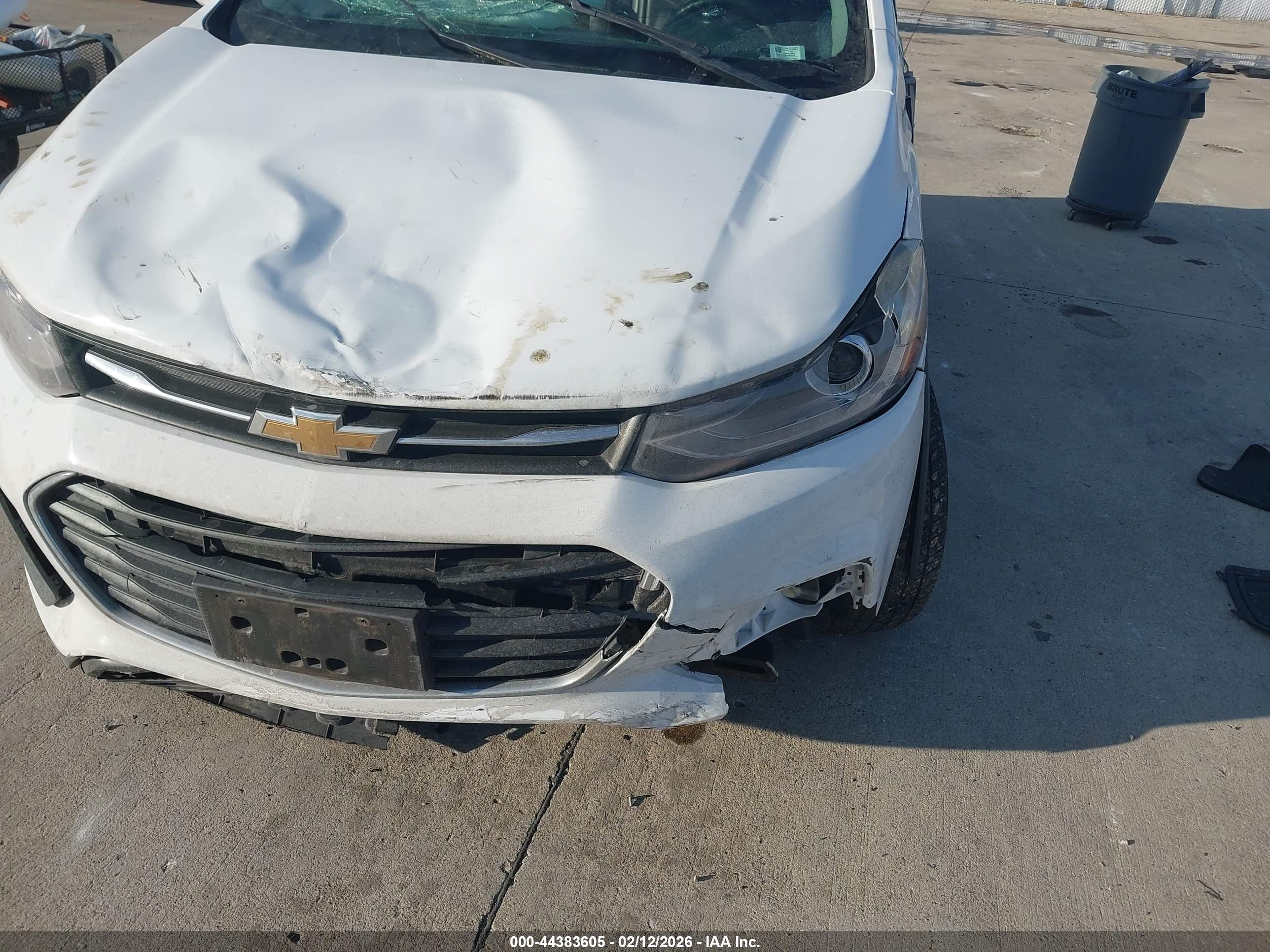 CHEVROLET TRAX image 6