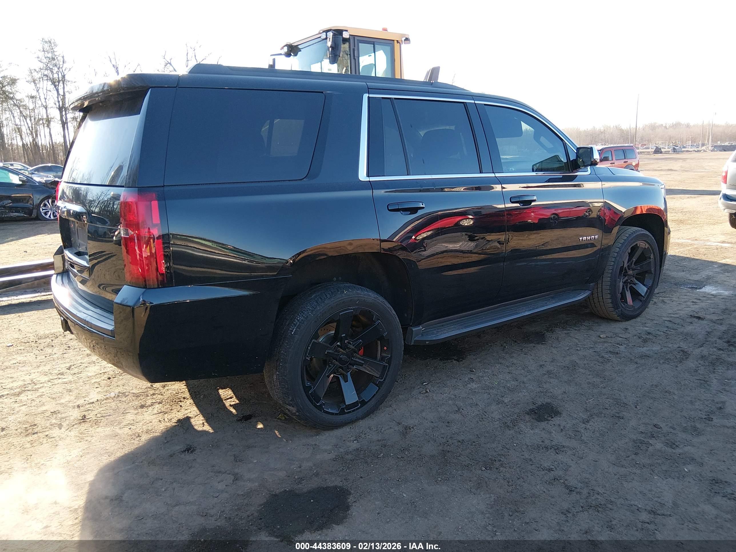 CHEVROLET TAHOE image 4