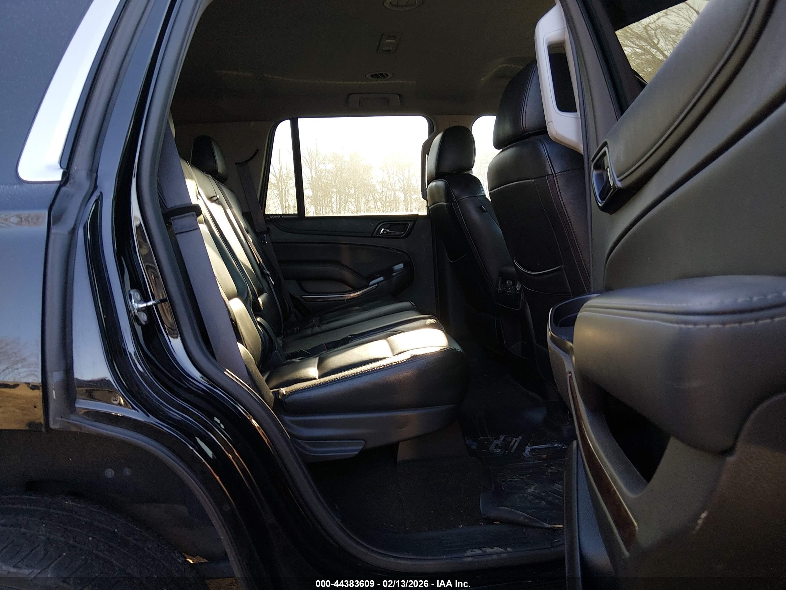 CHEVROLET TAHOE image 8