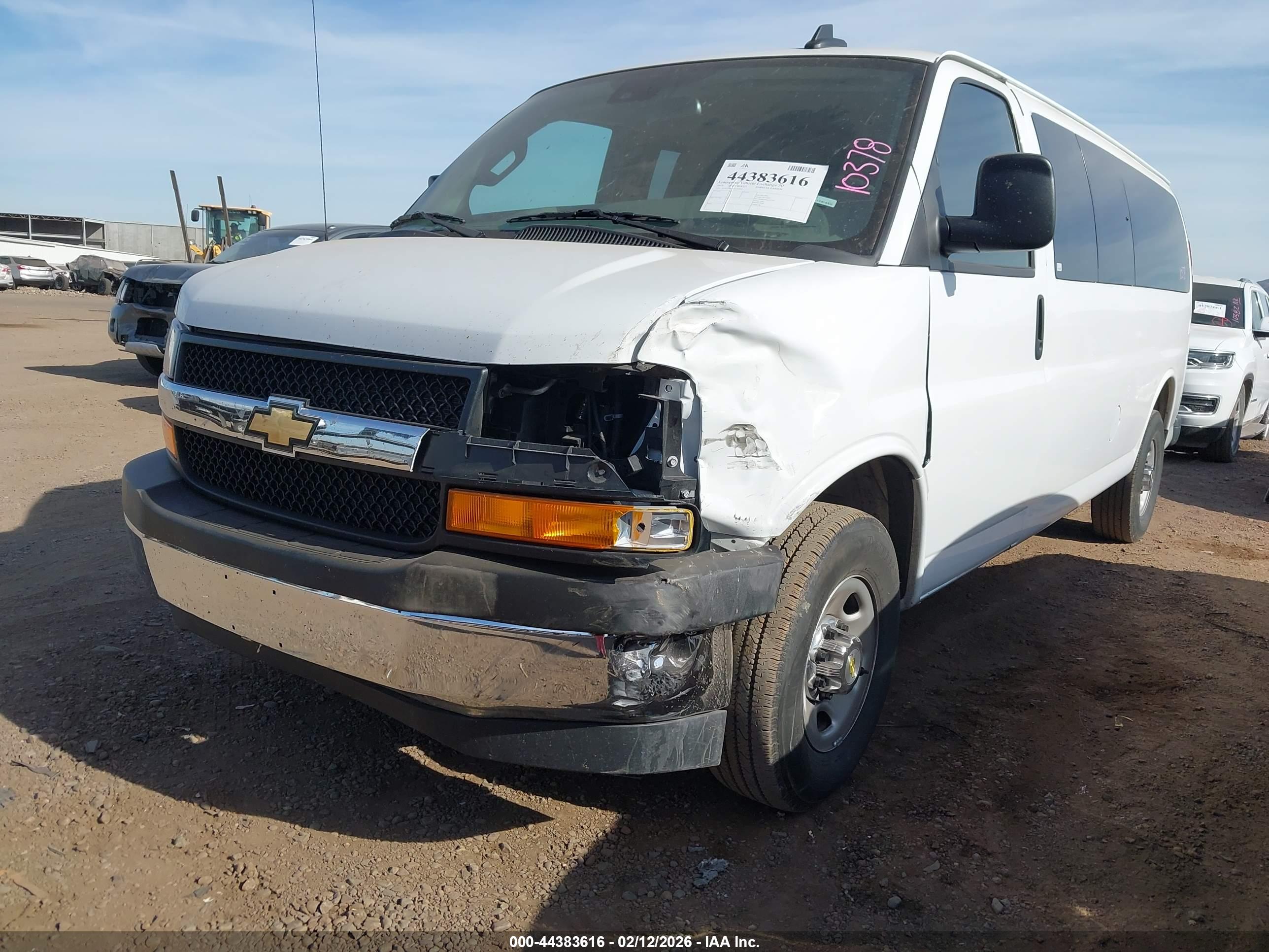 CHEVROLET EXPRESS image 6