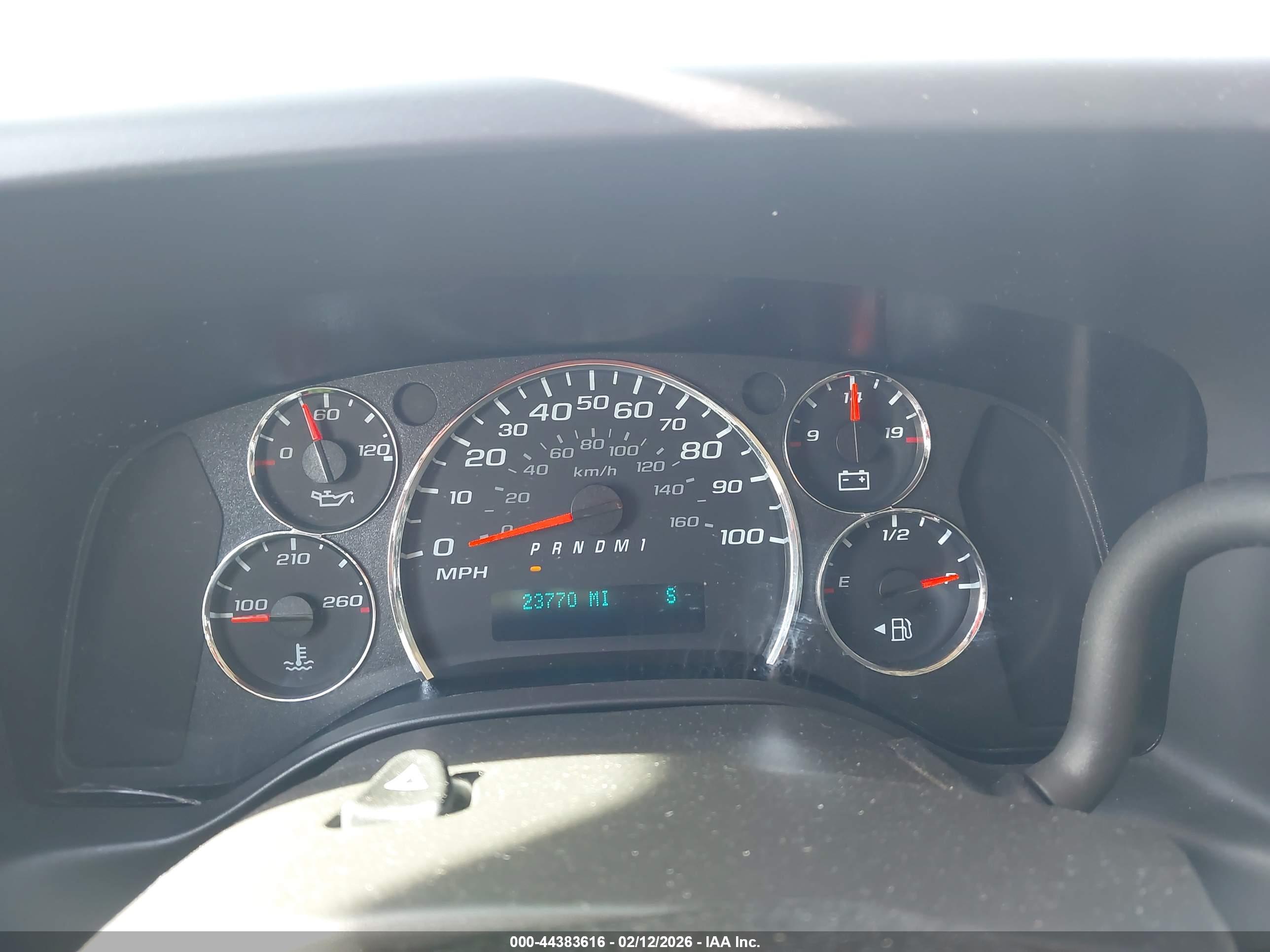 CHEVROLET EXPRESS image 7