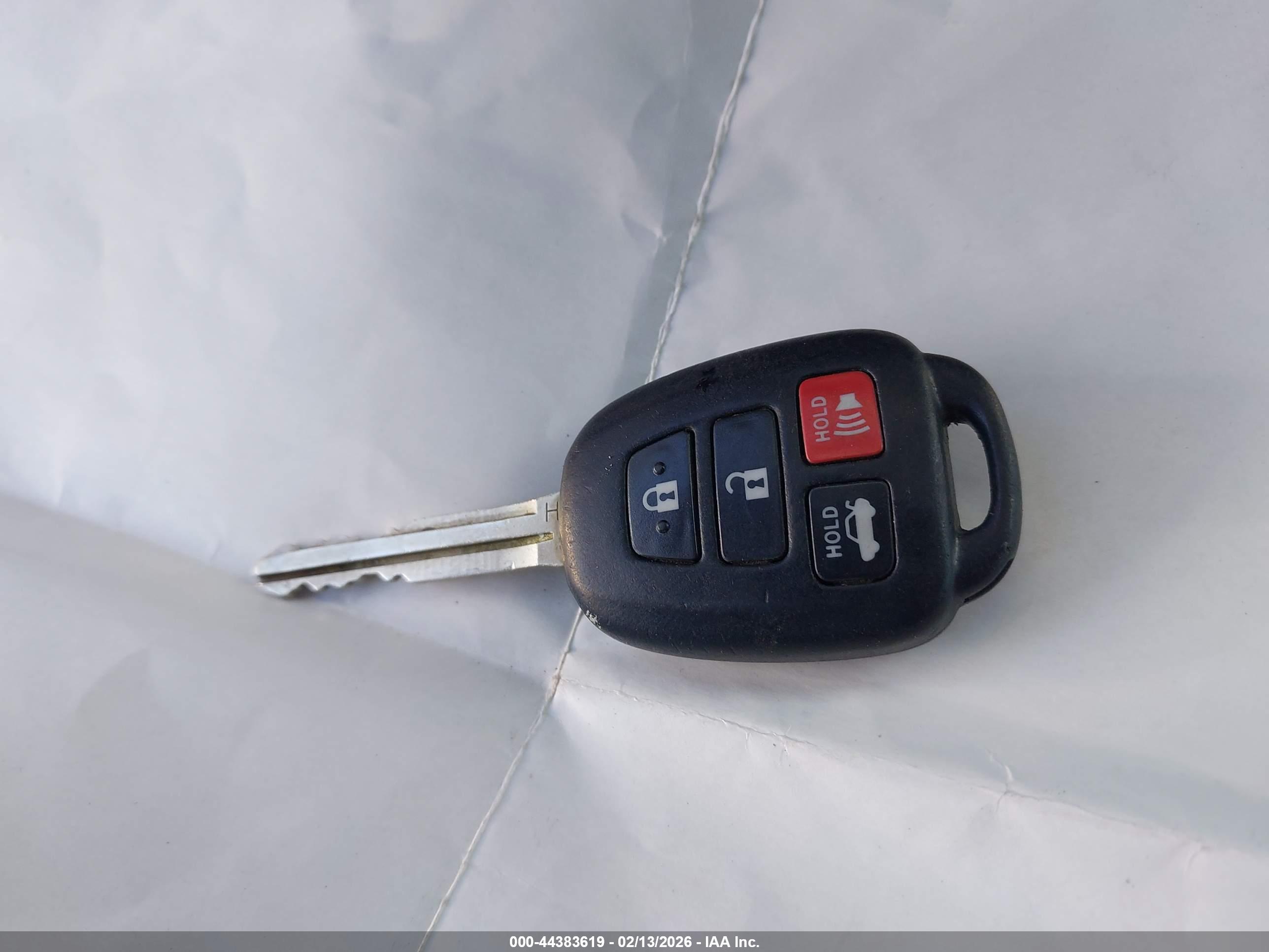 TOYOTA COROLLA image 11