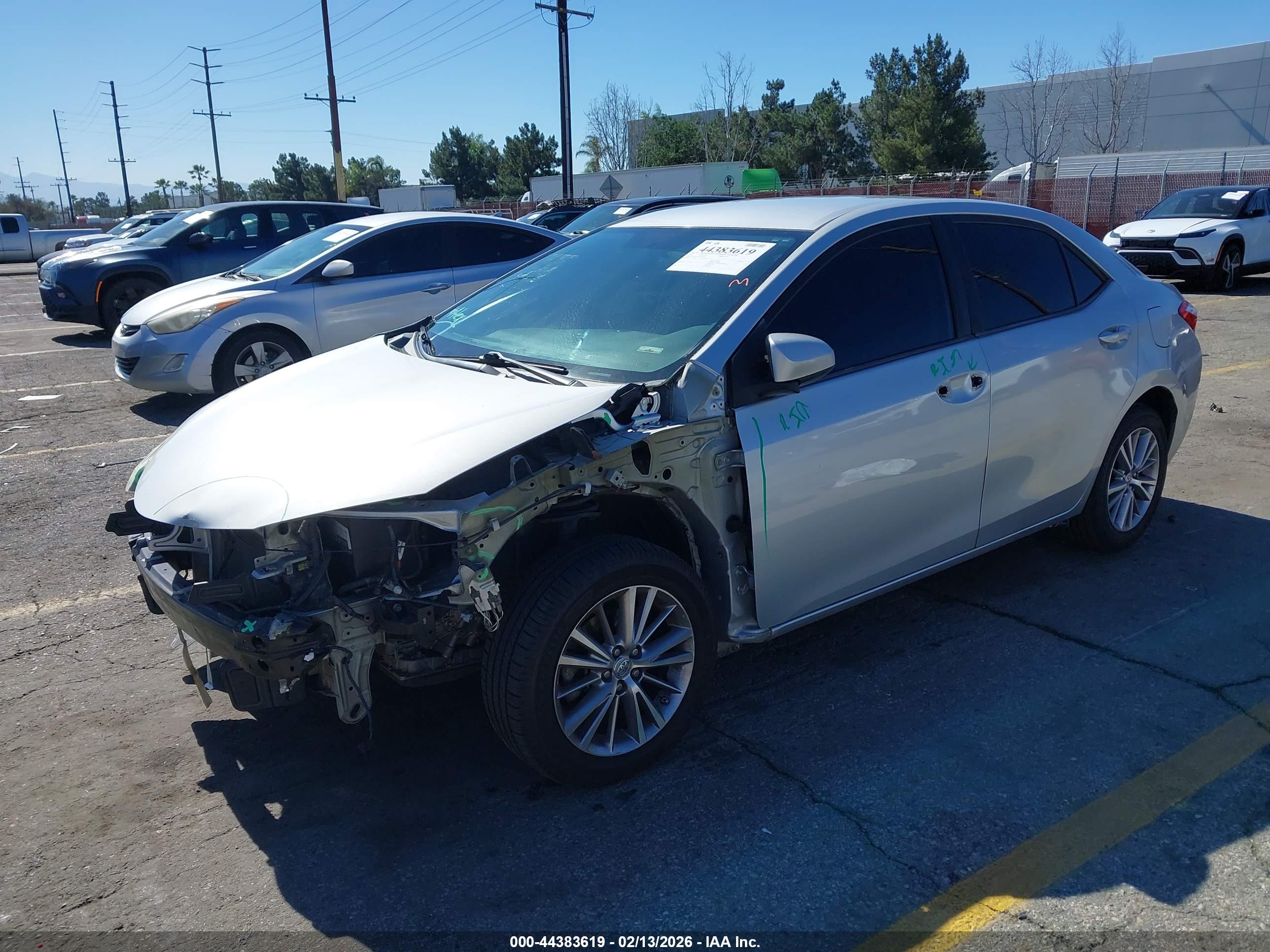 TOYOTA COROLLA image 2