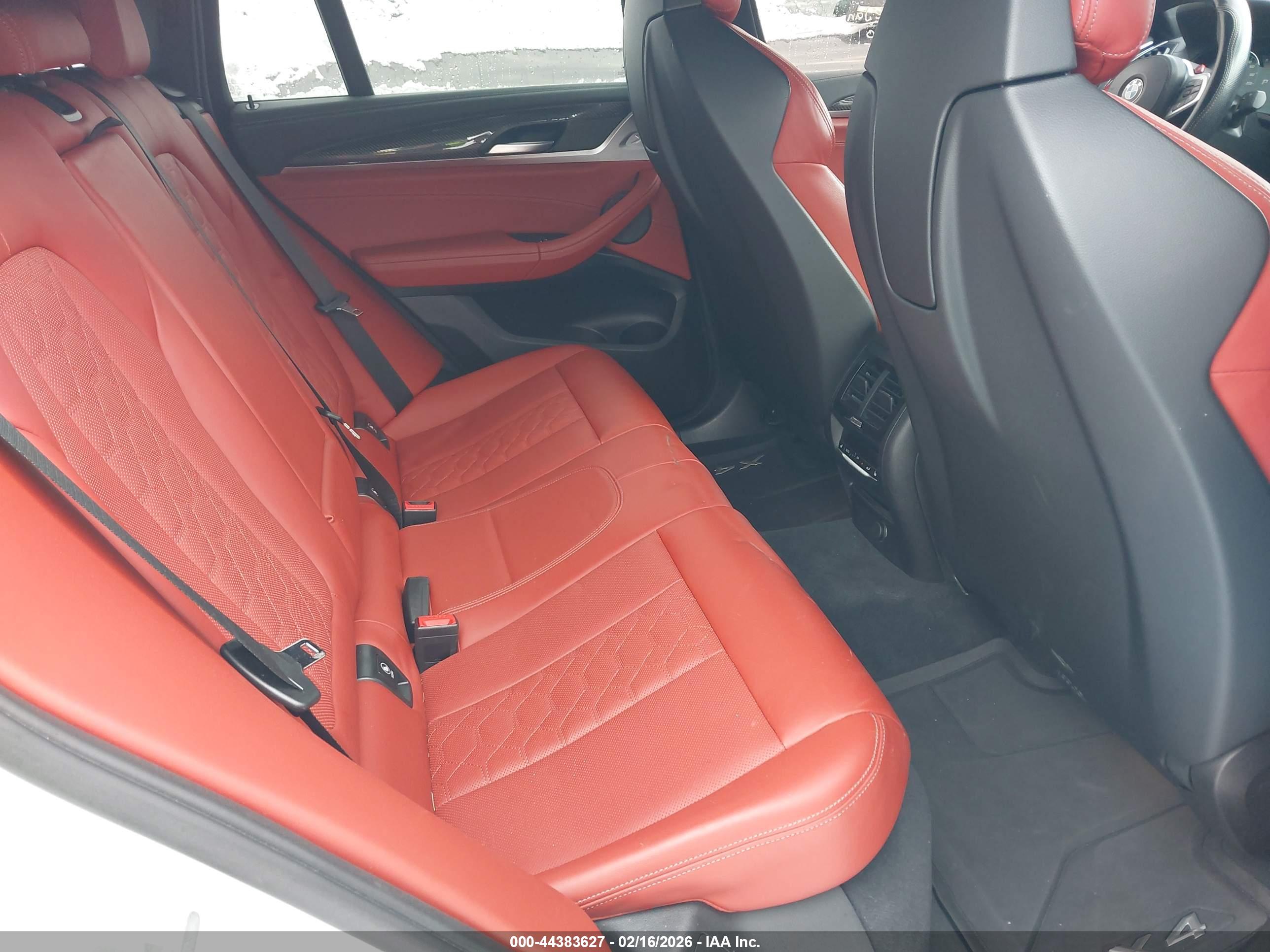 BMW X4 image 8