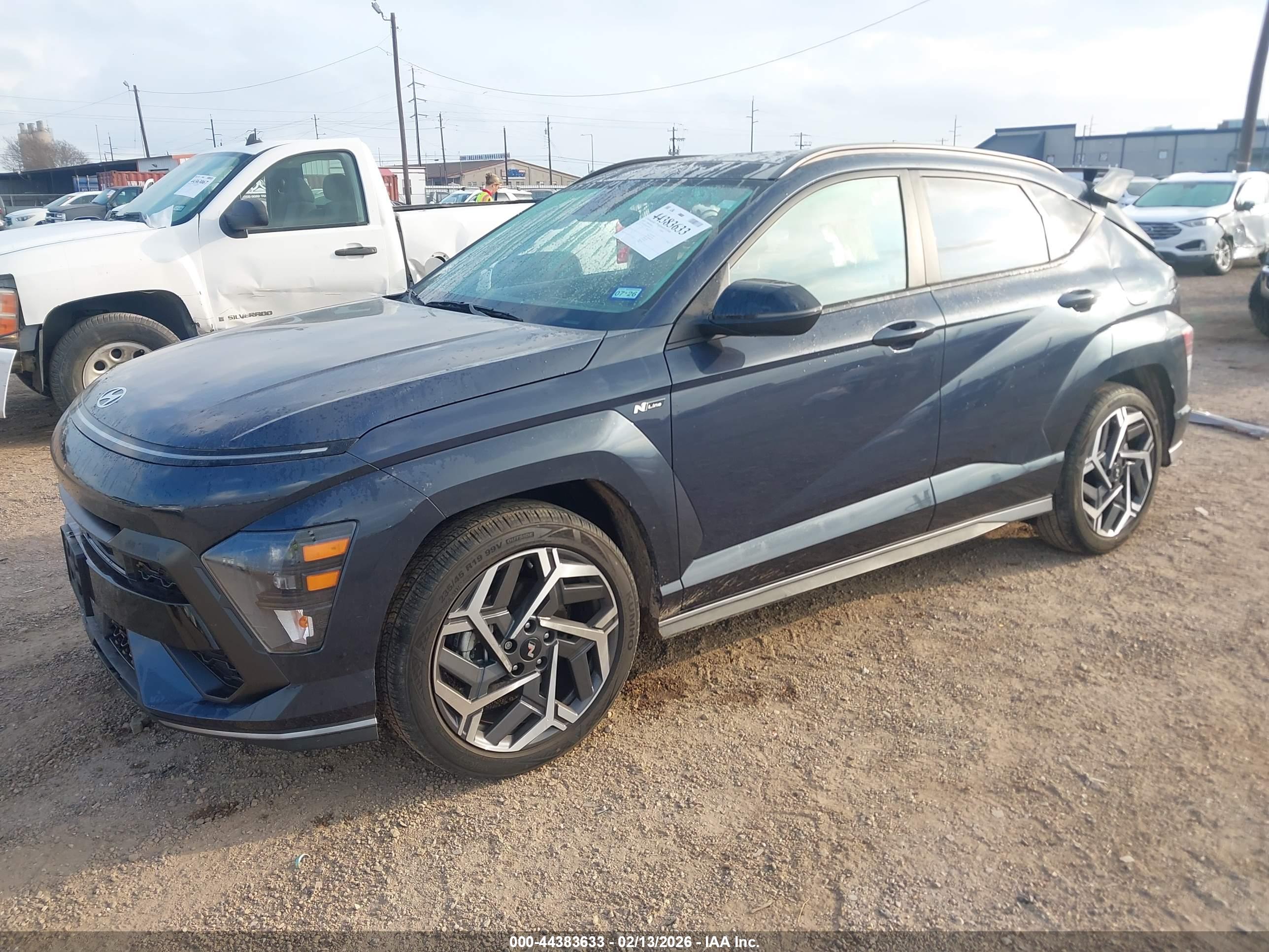 HYUNDAI KONA image 2