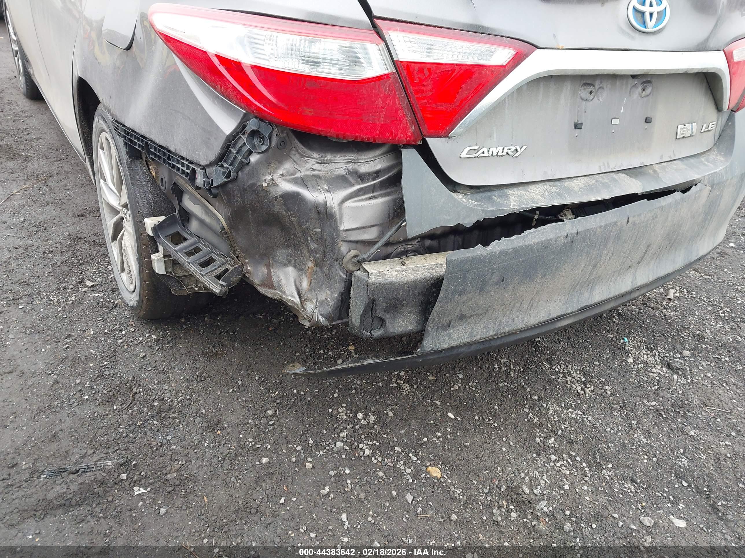 TOYOTA CAMRY image 6