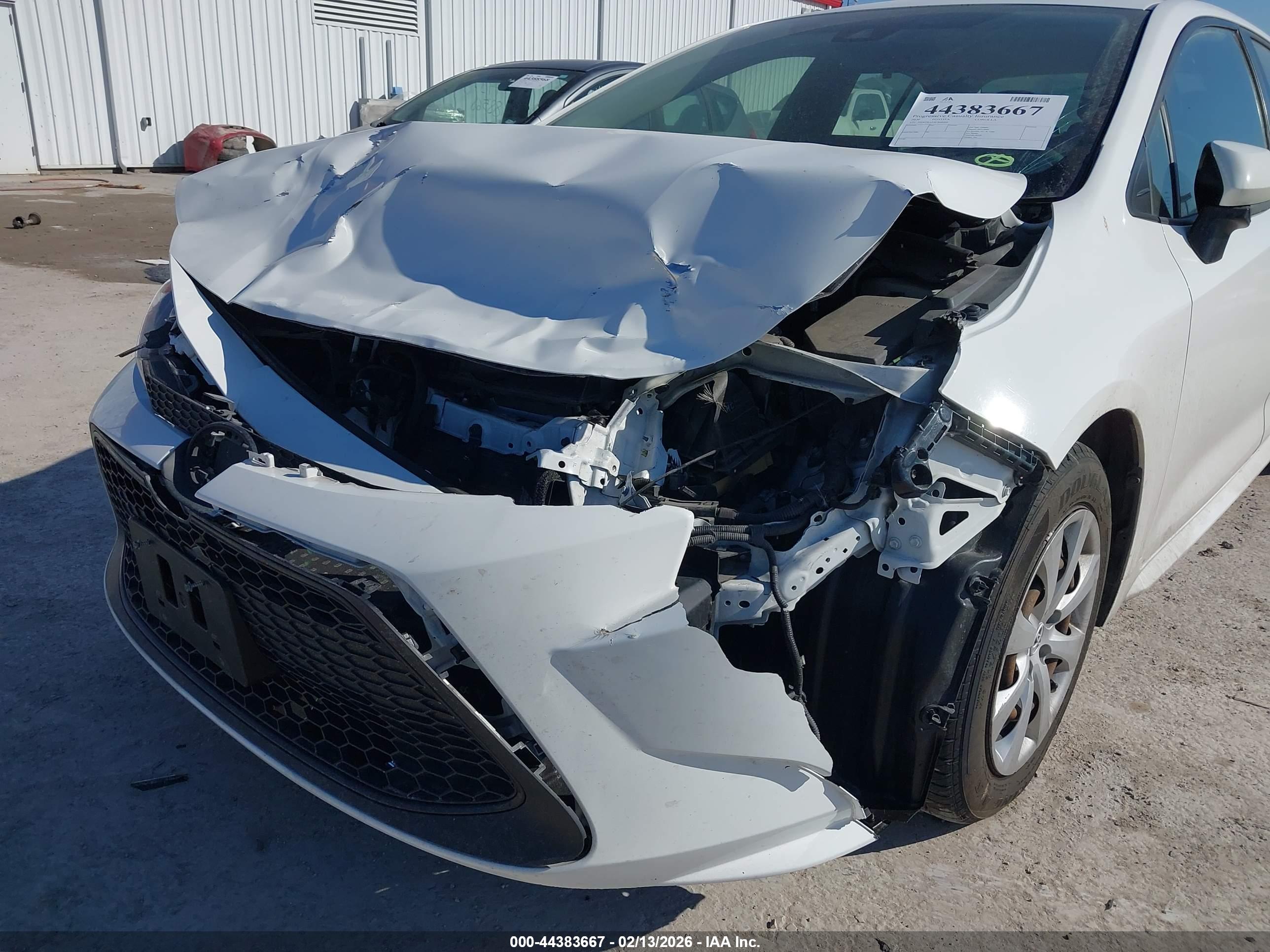 TOYOTA COROLLA image 6