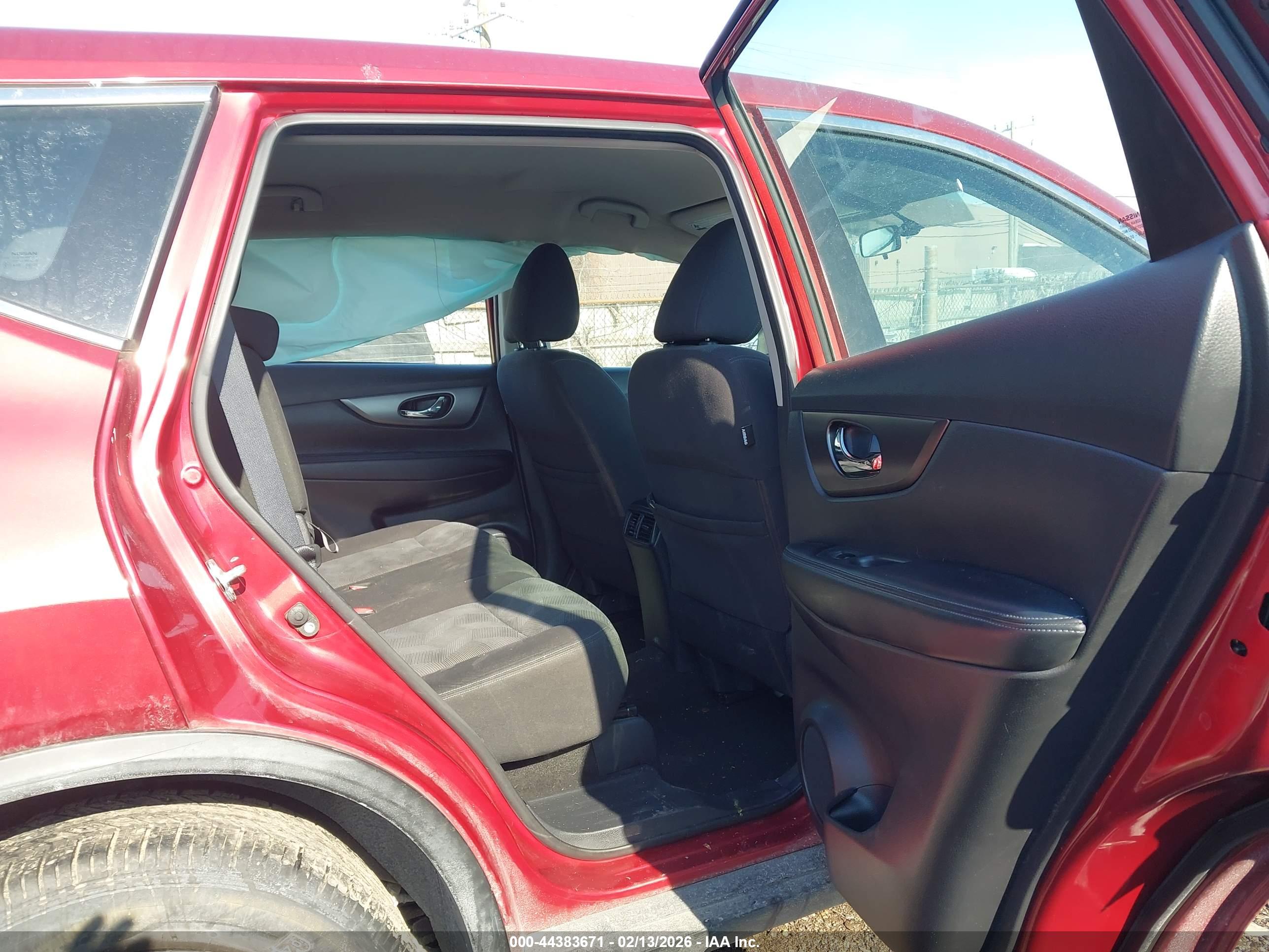 NISSAN ROGUE image 8