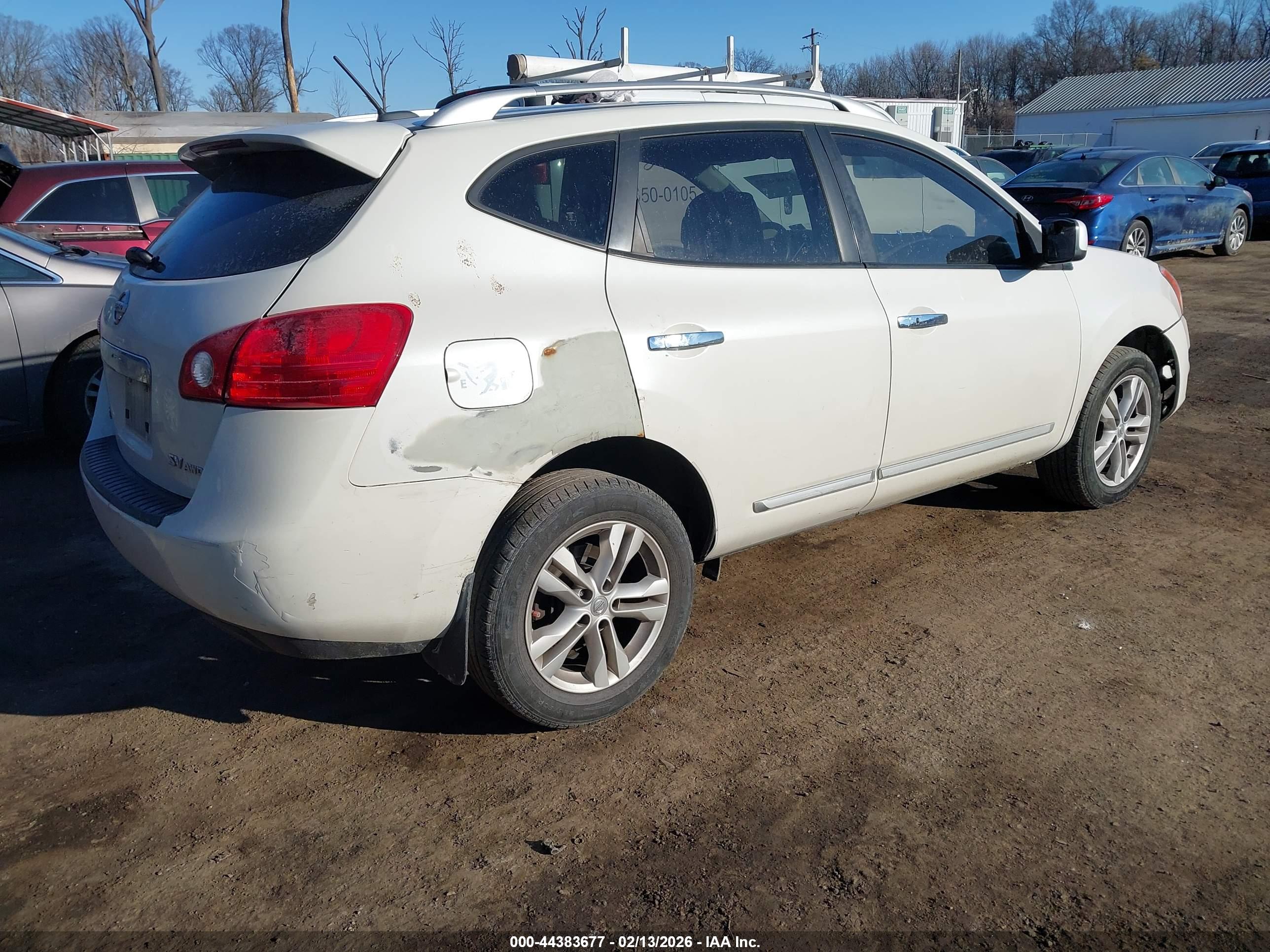NISSAN ROGUE image 4