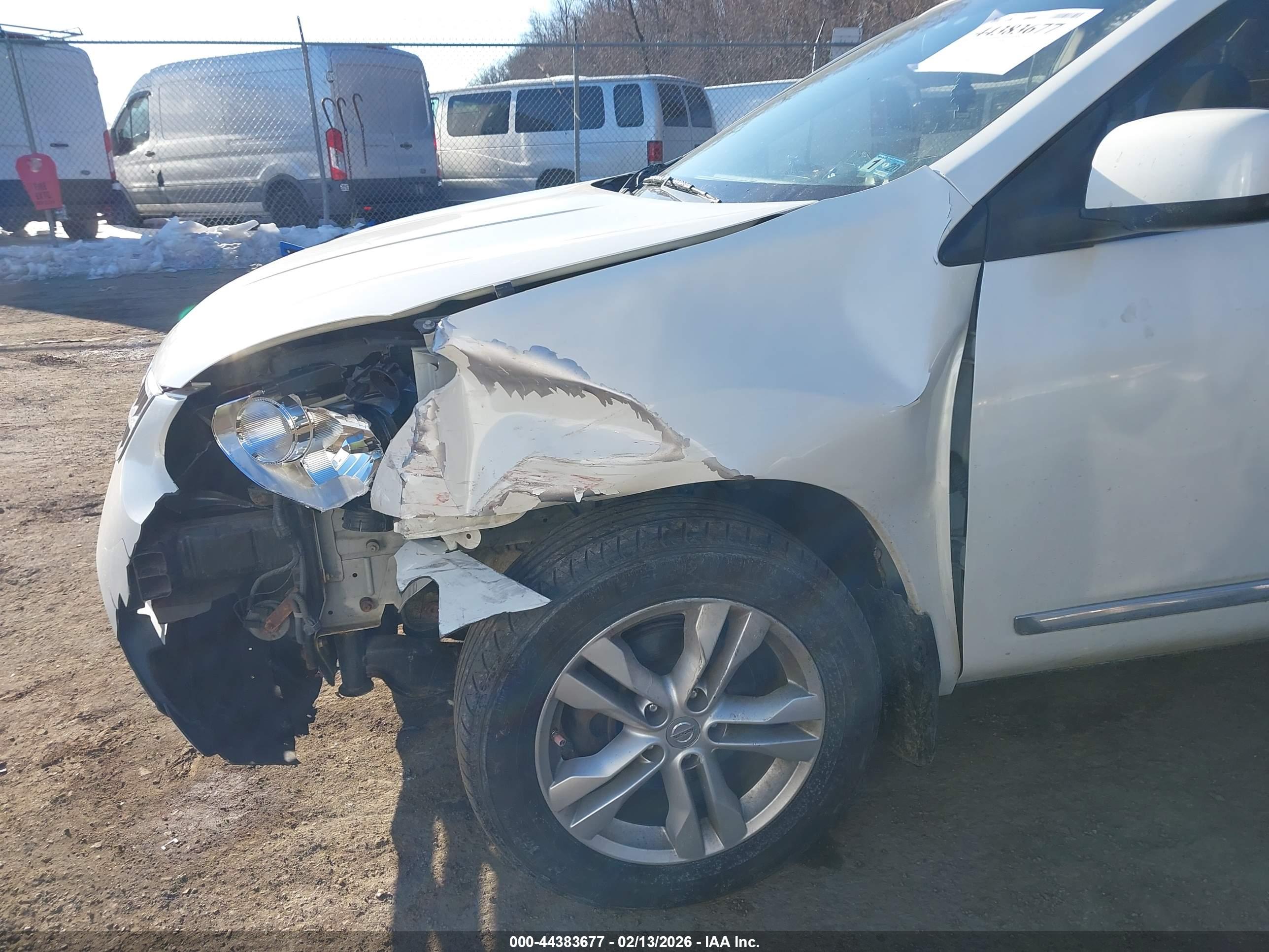 NISSAN ROGUE image 6