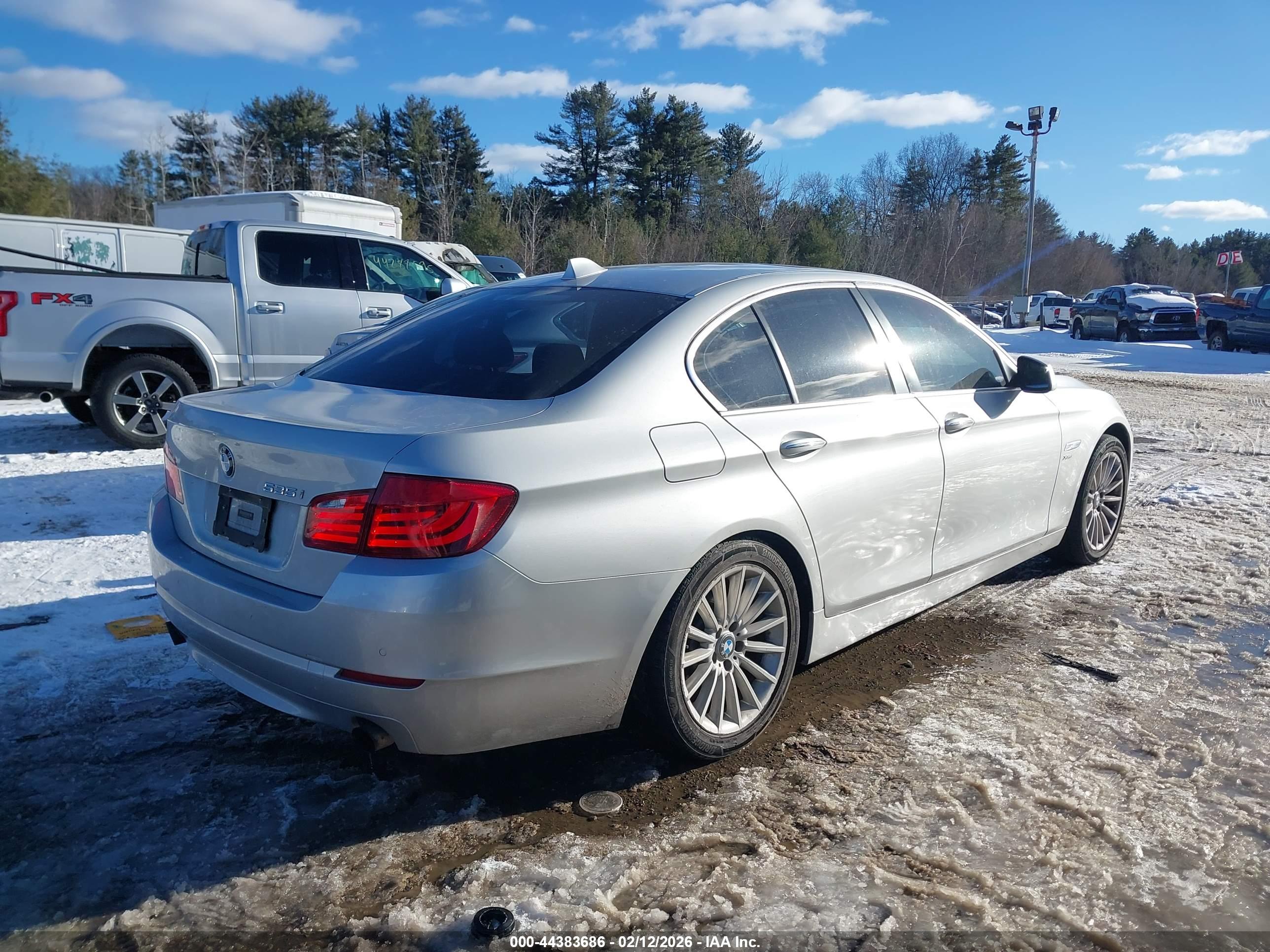 BMW 535I image 4