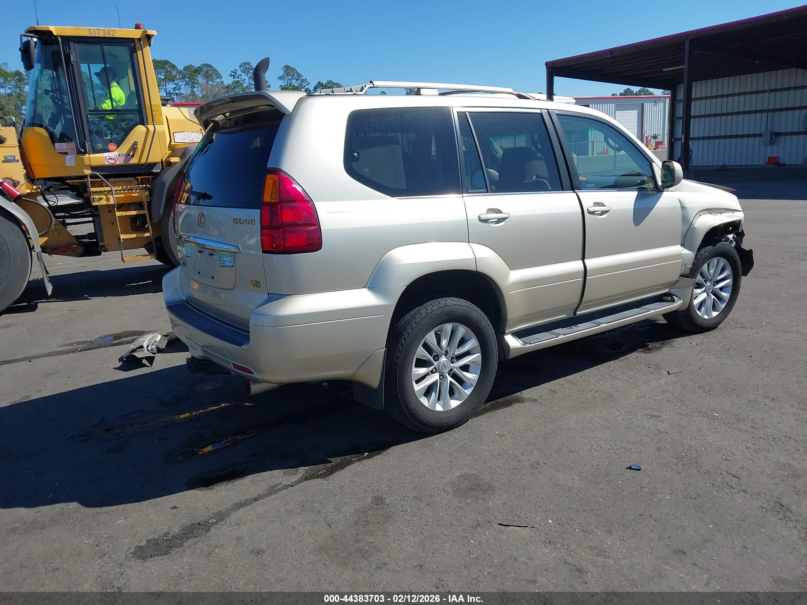LEXUS GX image 4