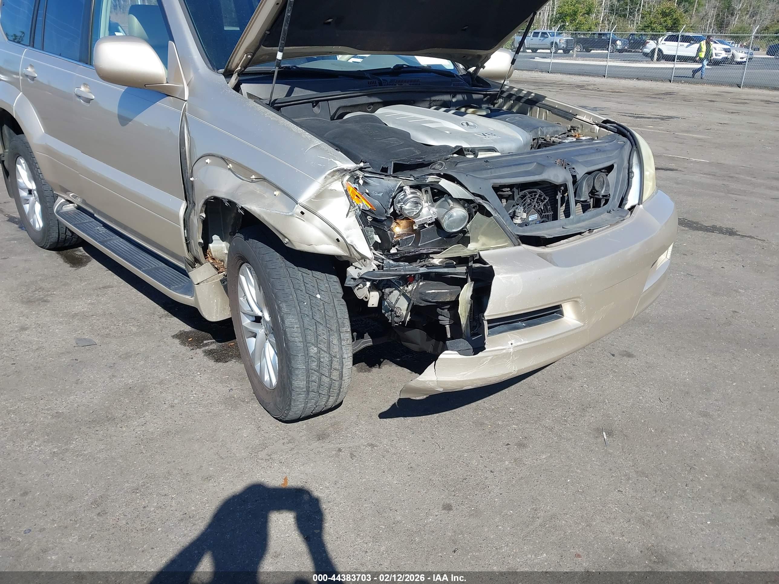 LEXUS GX image 6