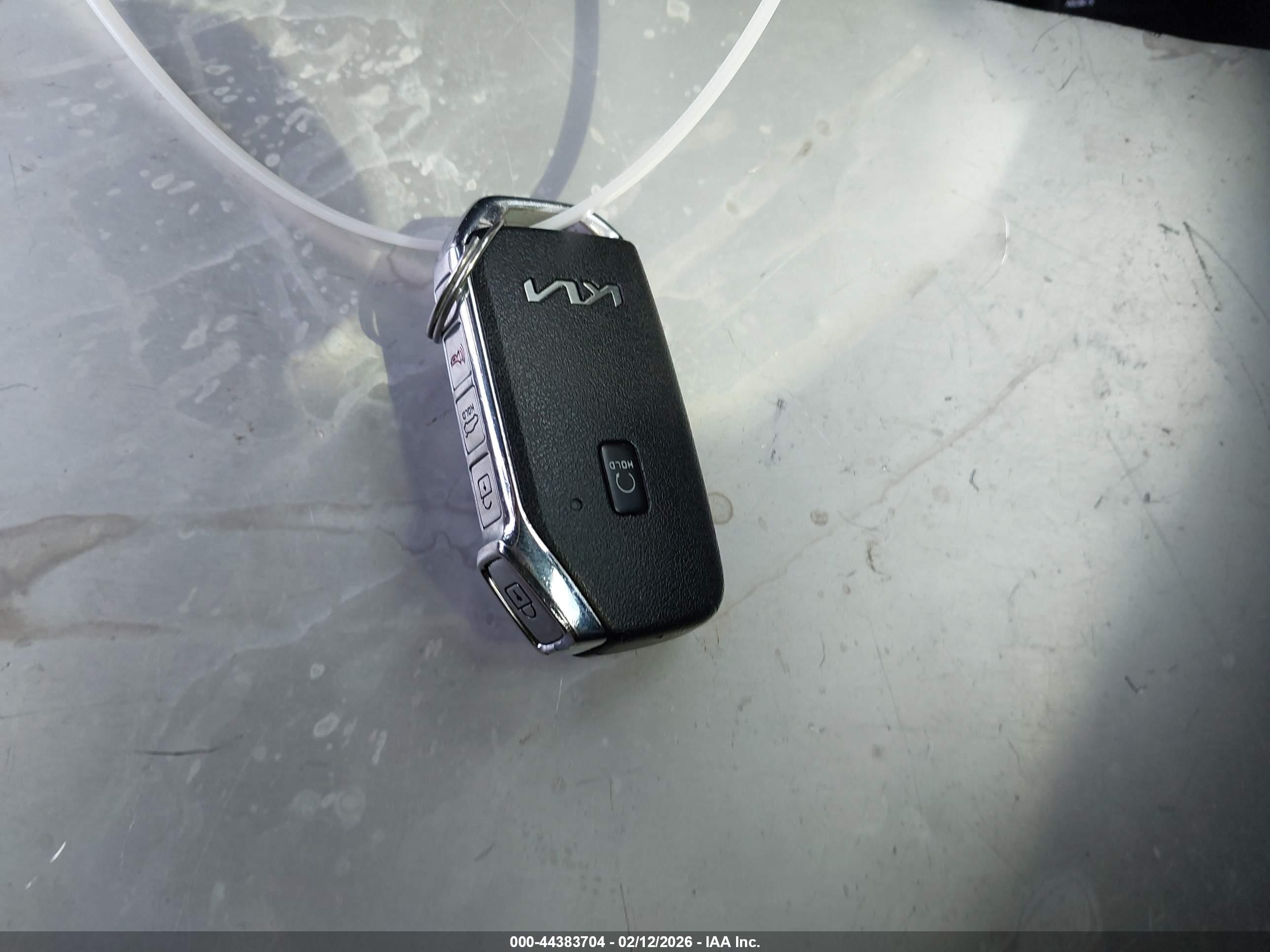 KIA K5 image 11