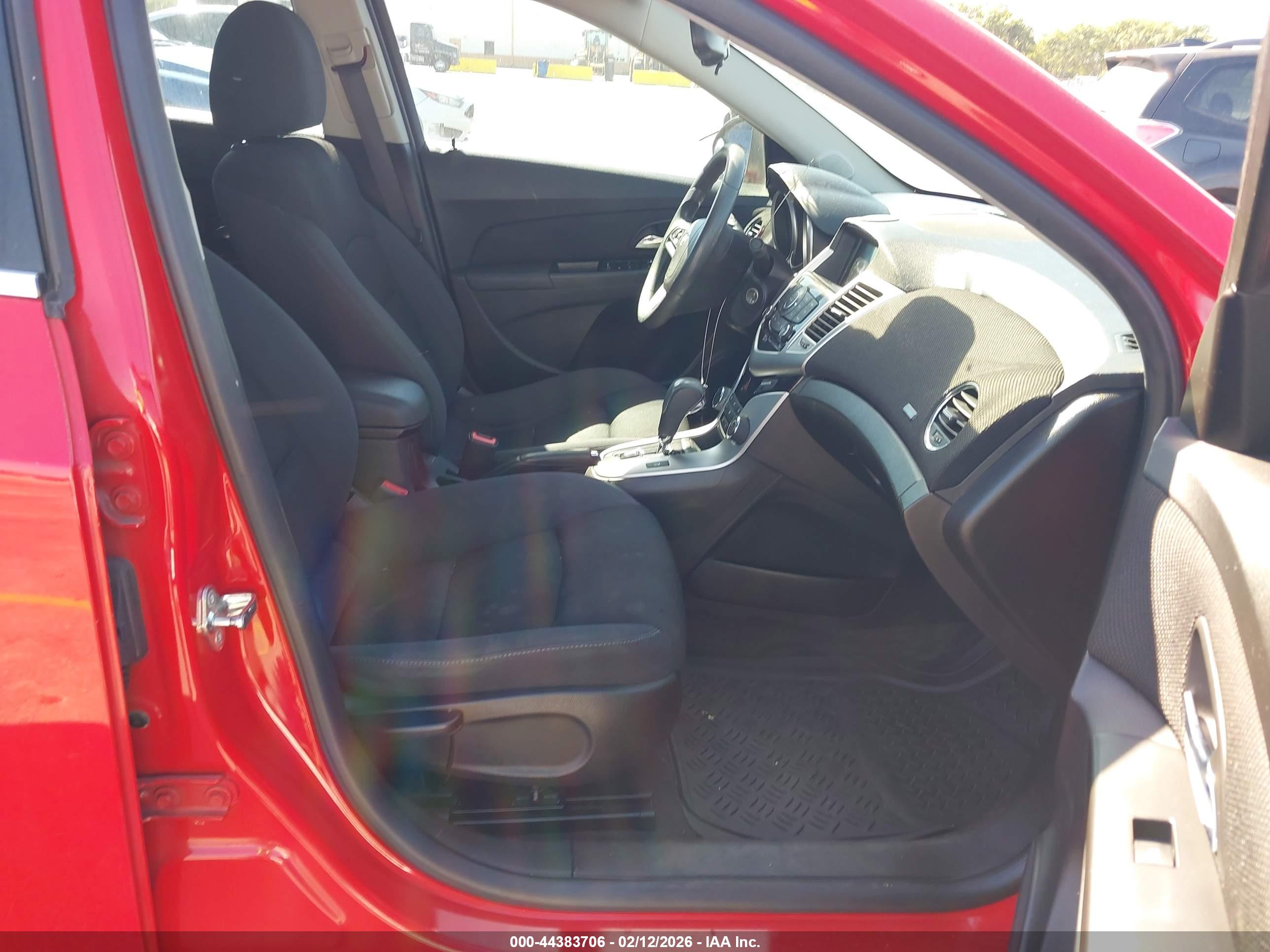 CHEVROLET CRUZE image 5