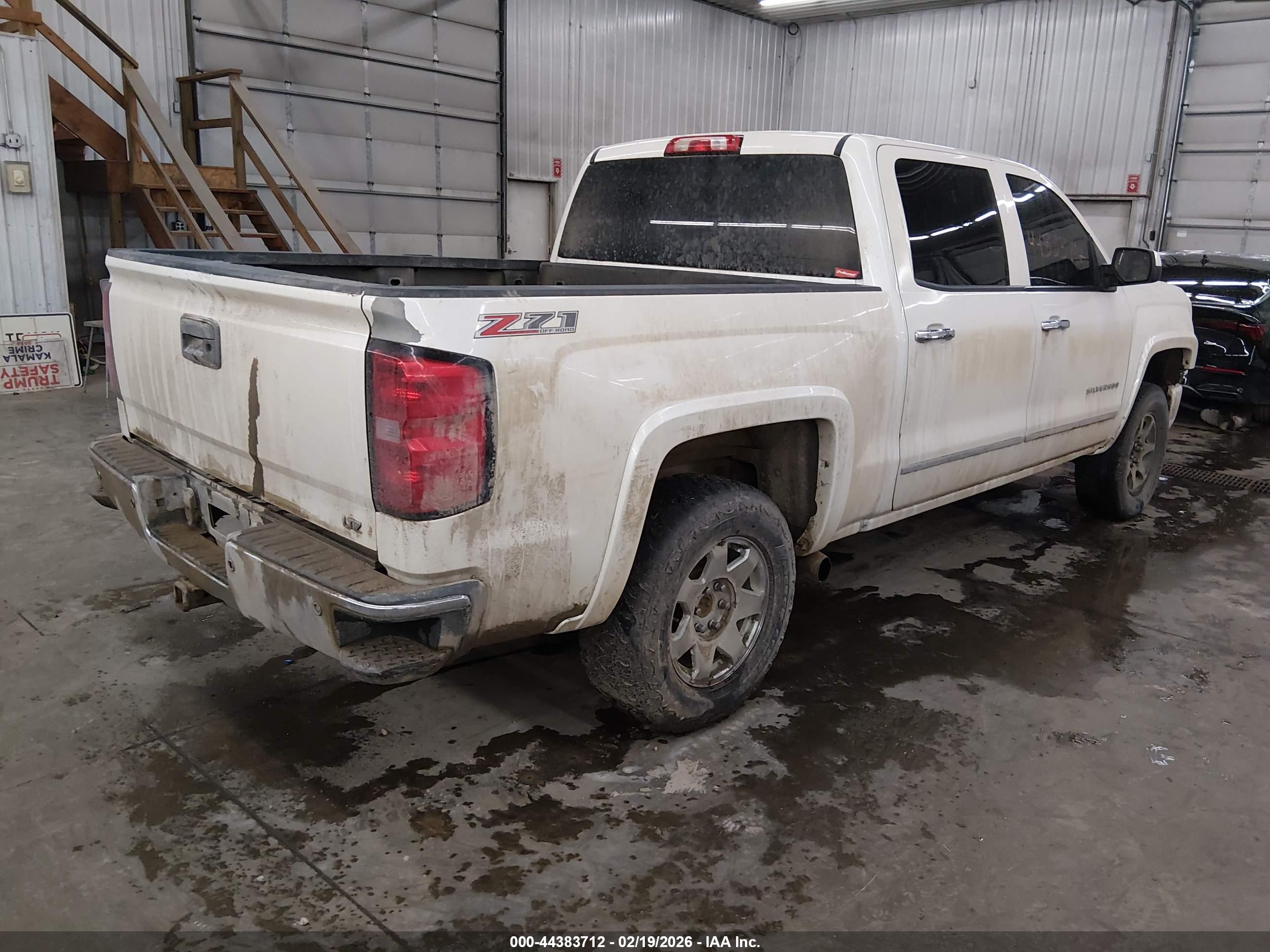 CHEVROLET SILVERADO image 4