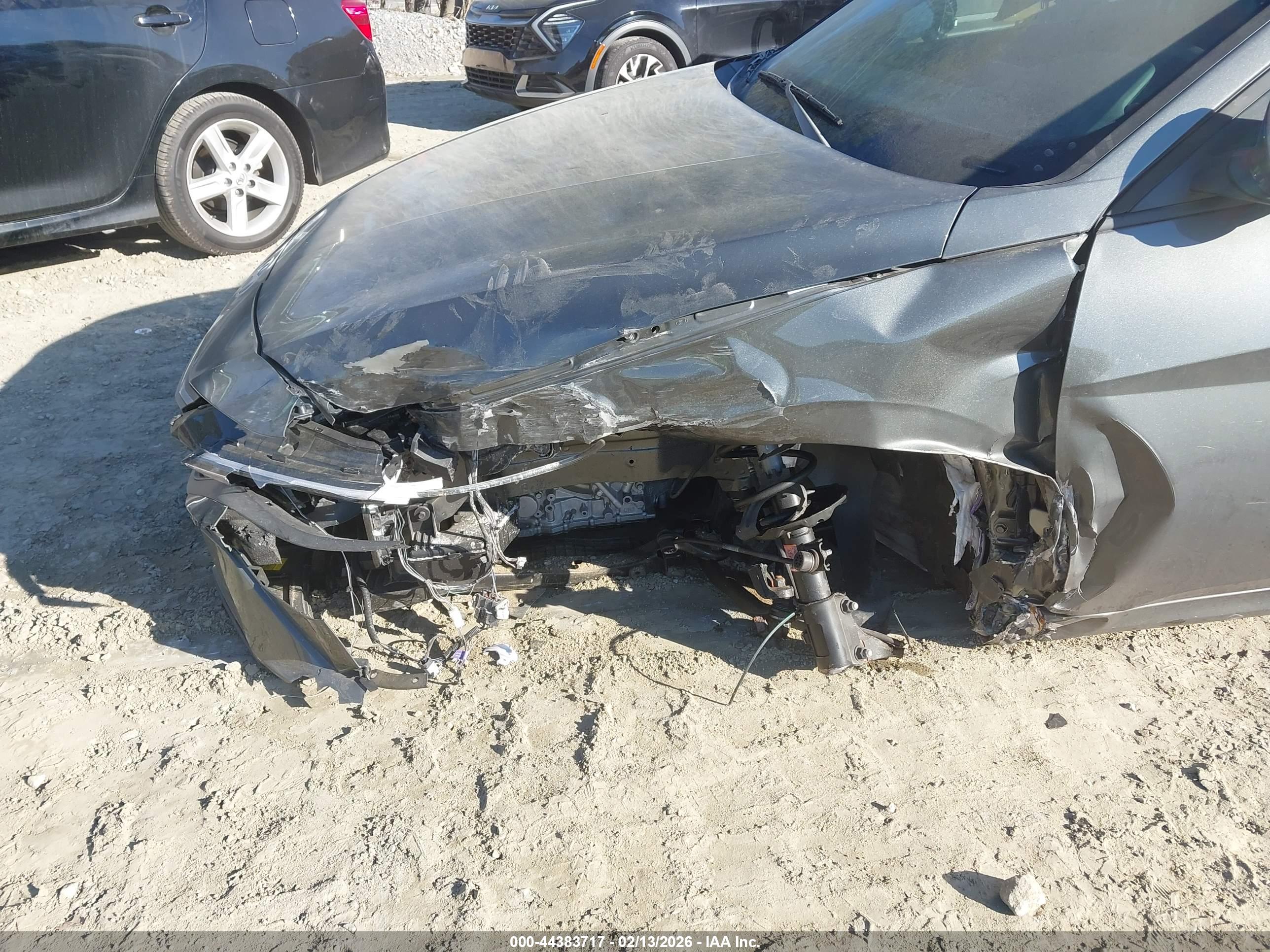 HYUNDAI ELANTRA image 6