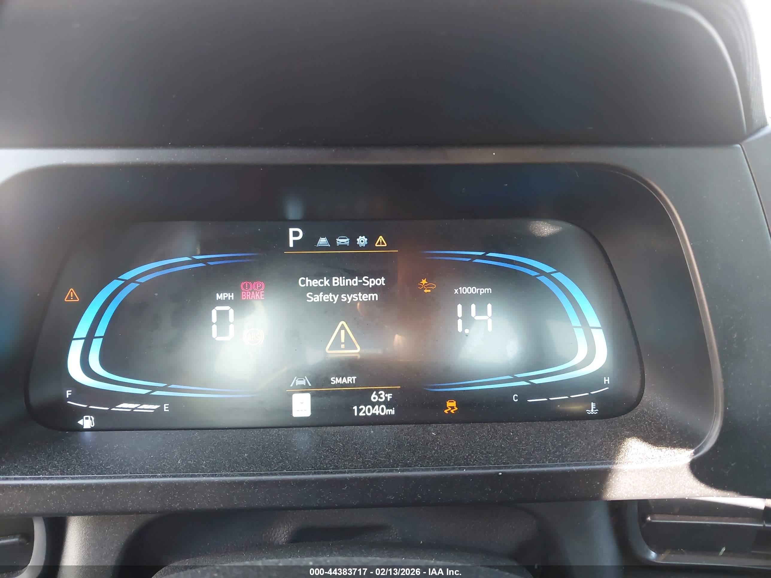 HYUNDAI ELANTRA image 7