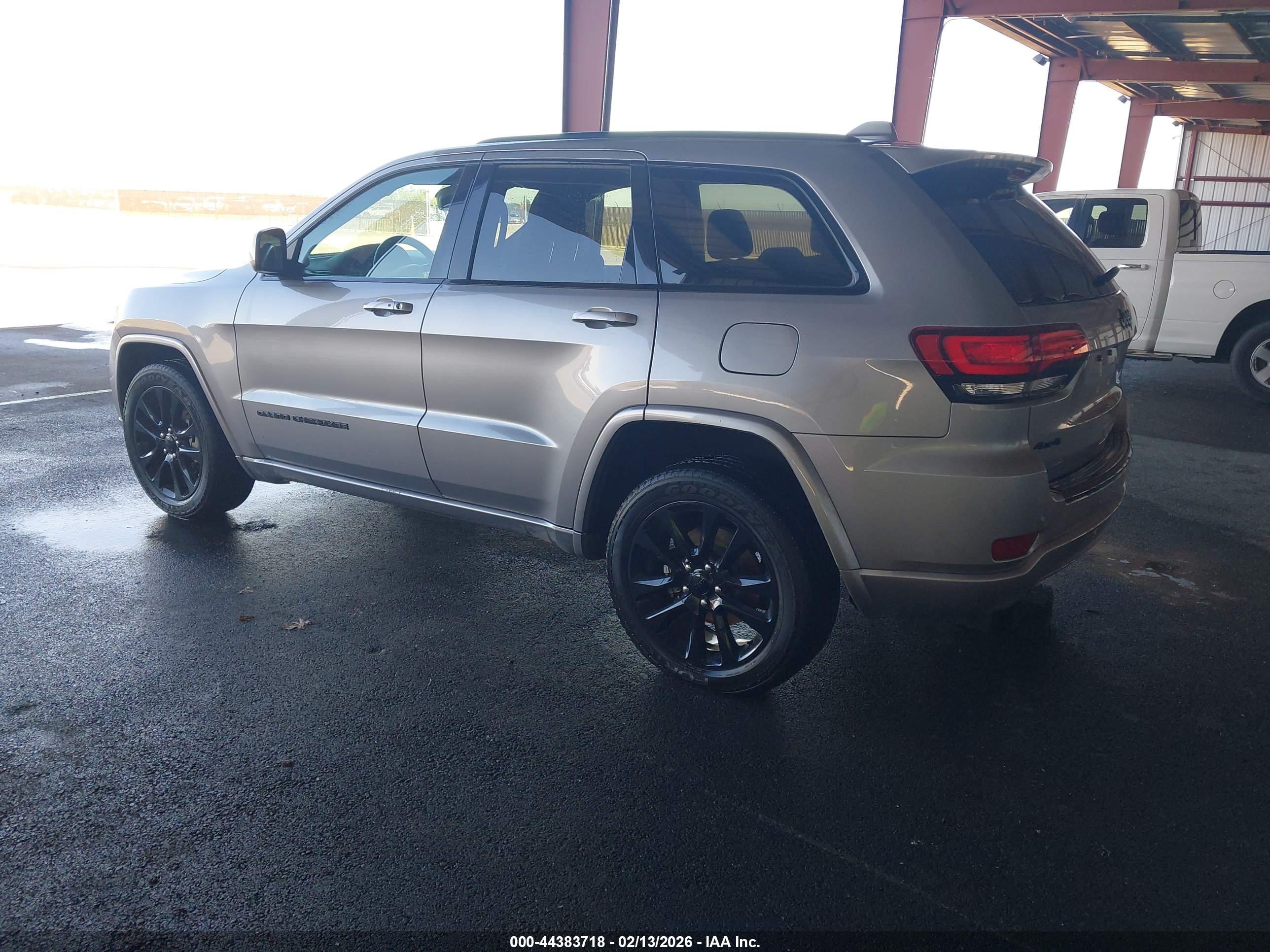 JEEP GRAND image 3