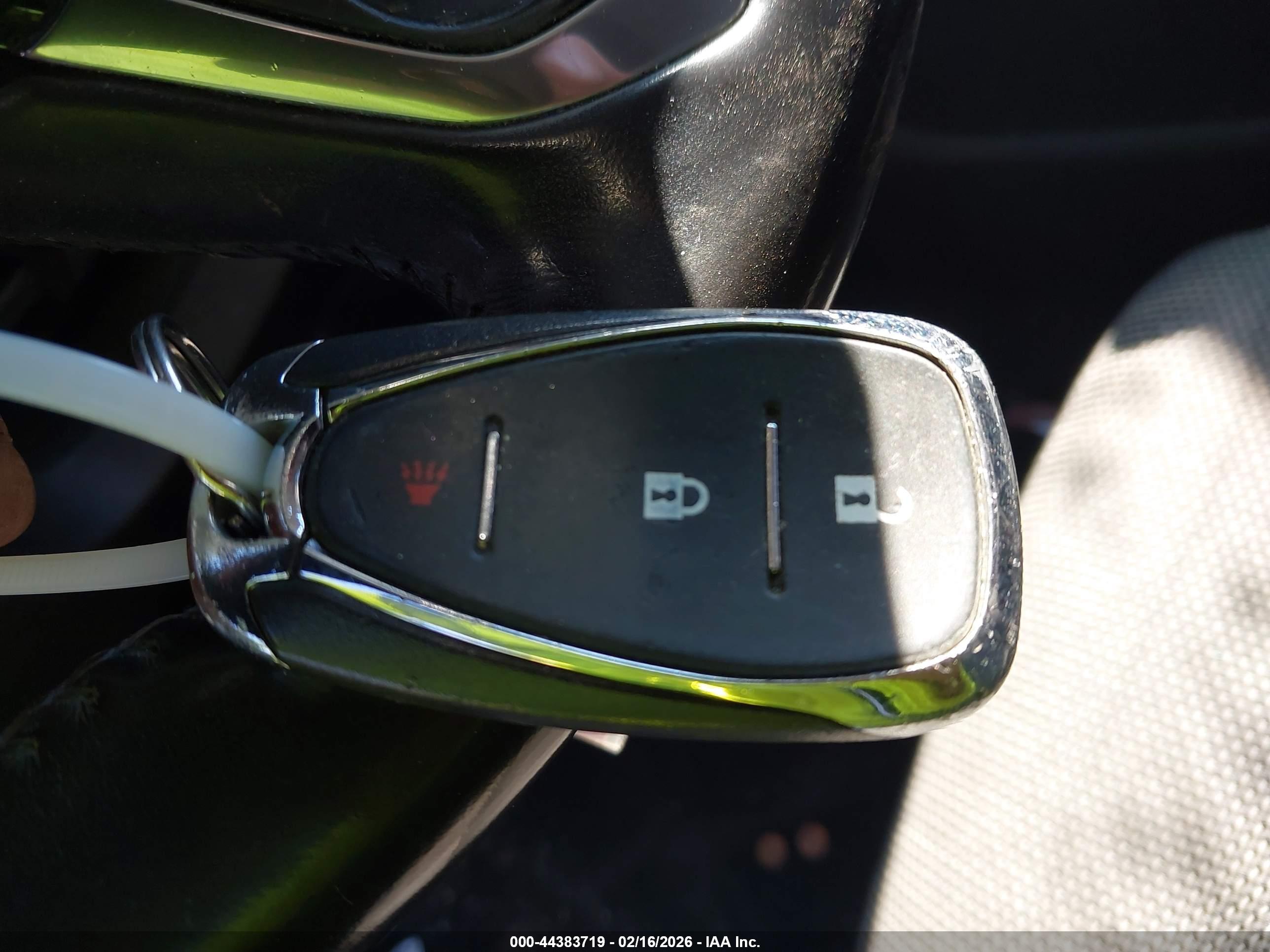 CHEVROLET TRAVERSE image 11