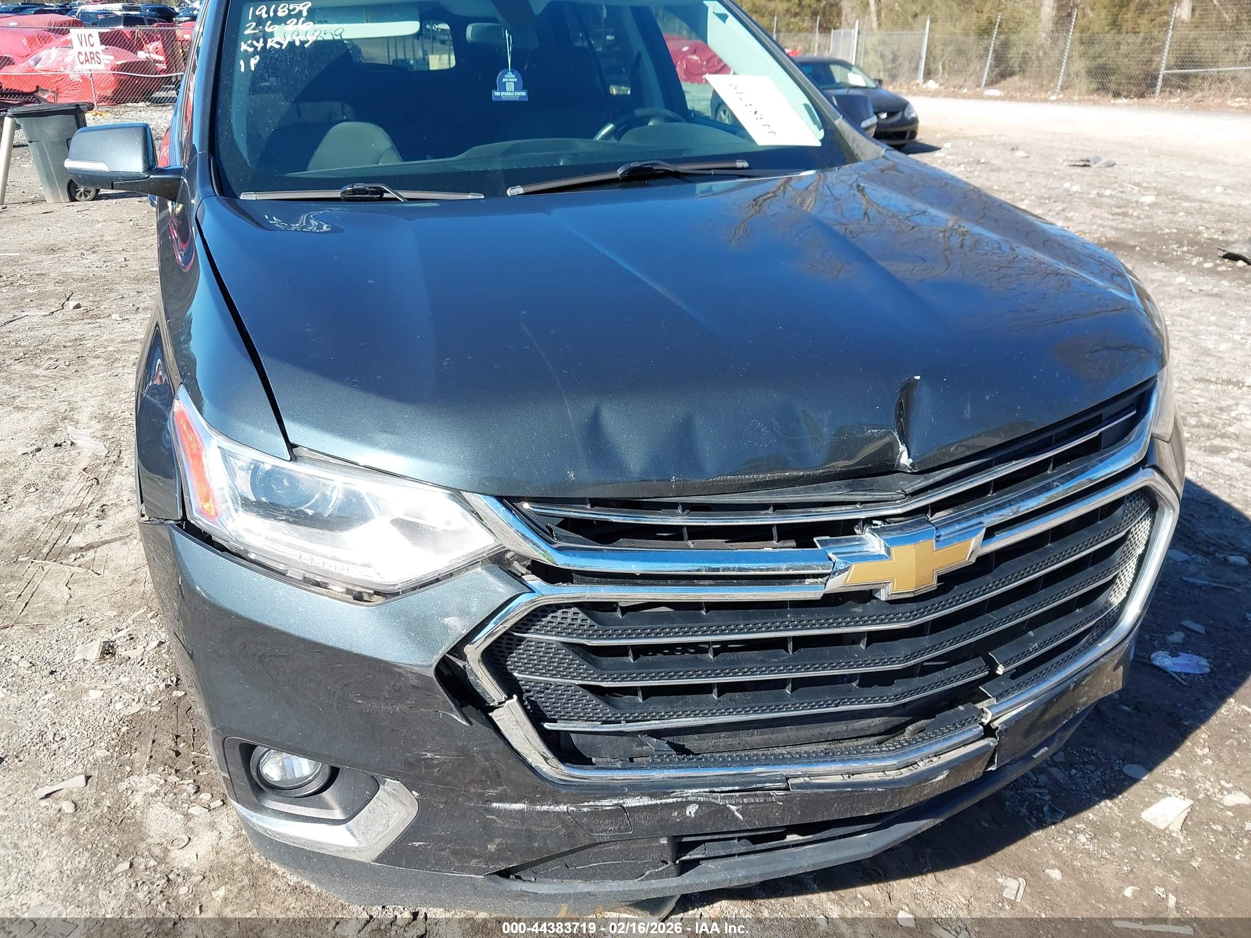 CHEVROLET TRAVERSE image 6