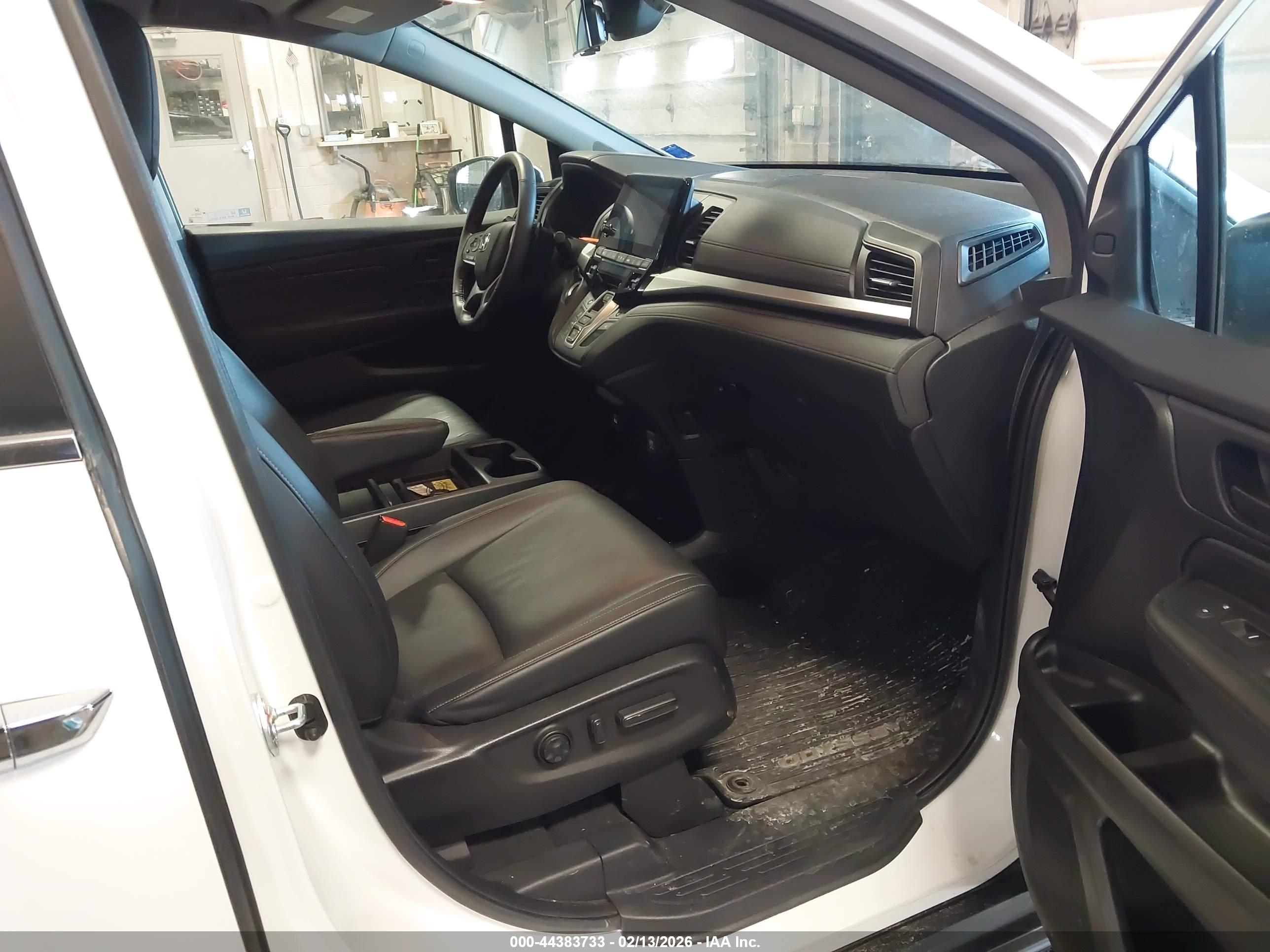 HONDA ODYSSEY image 5