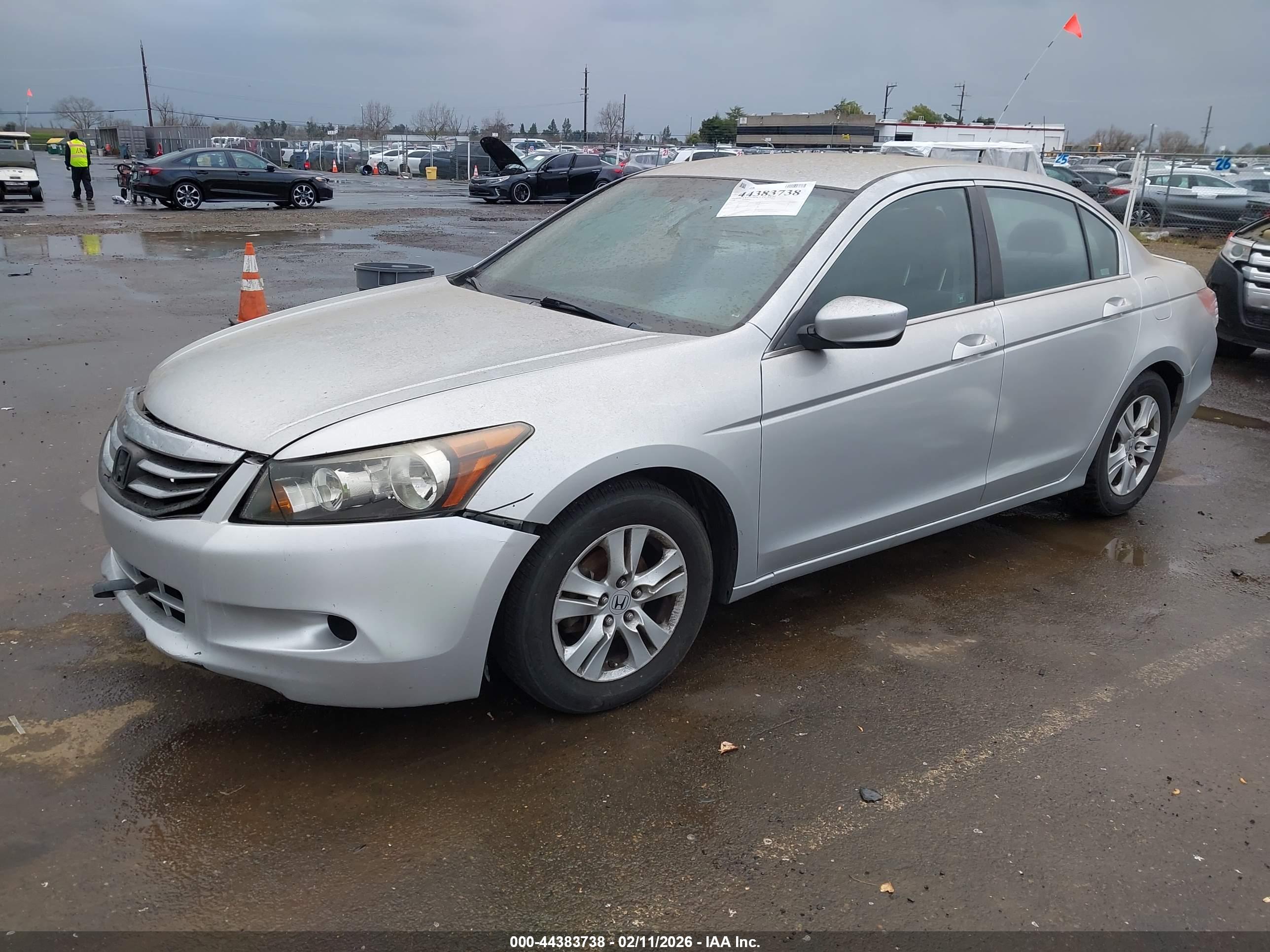 HONDA ACCORD image 2