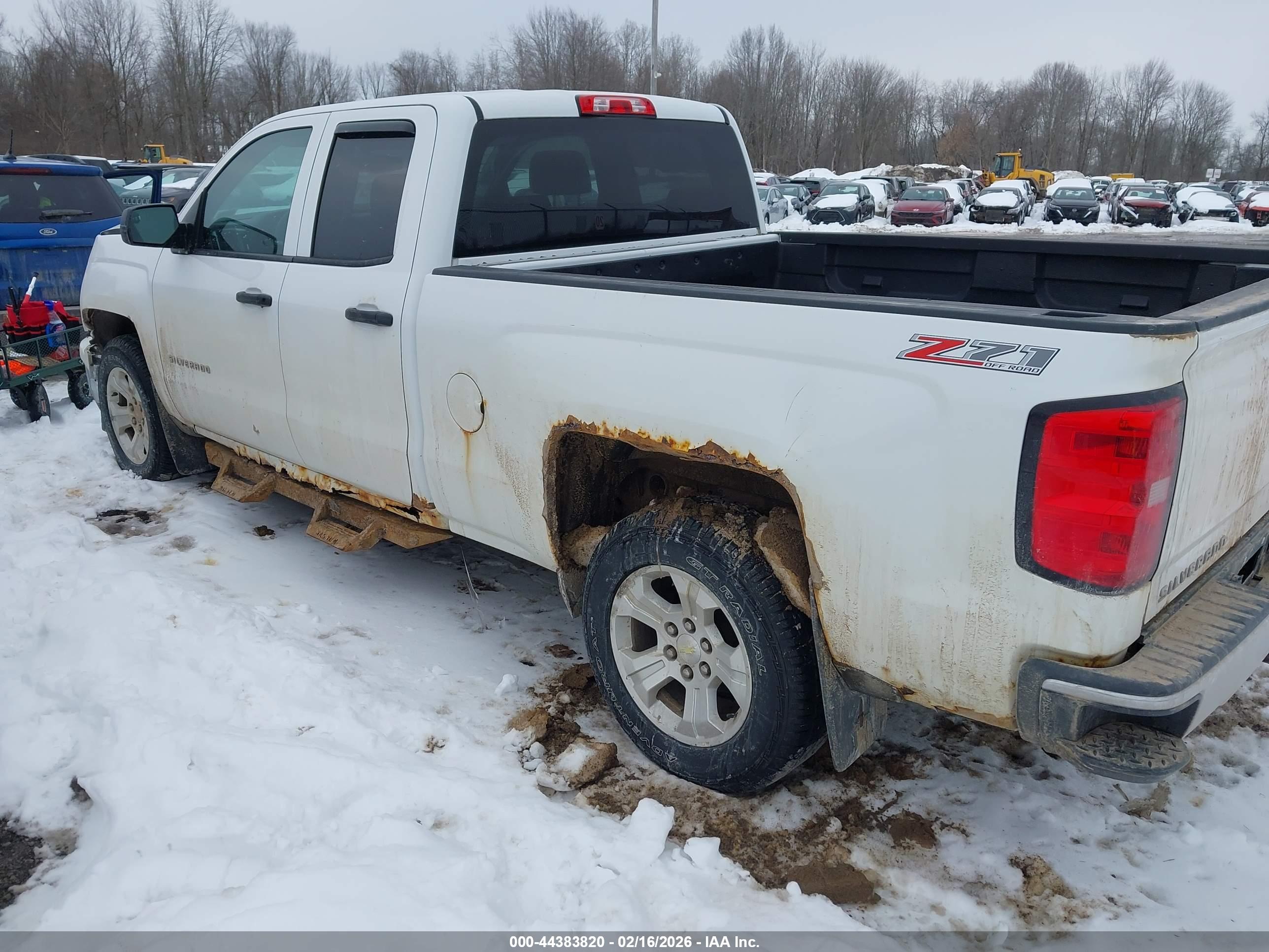 CHEVROLET SILVERADO image 3