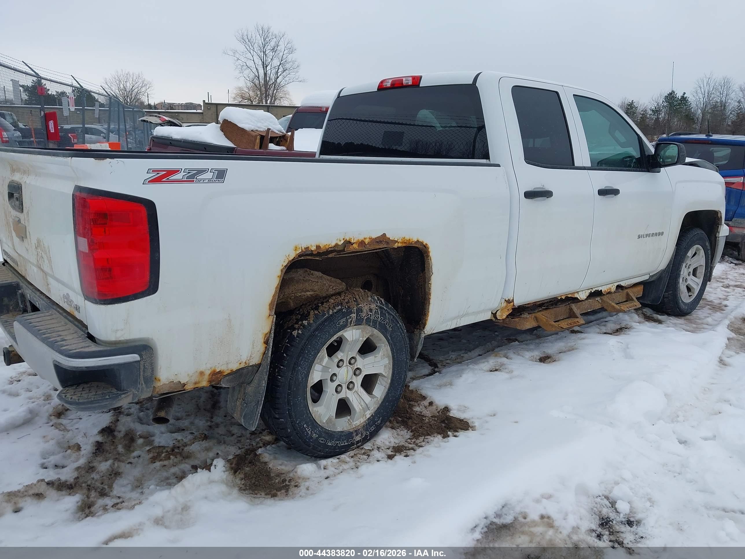 CHEVROLET SILVERADO image 4