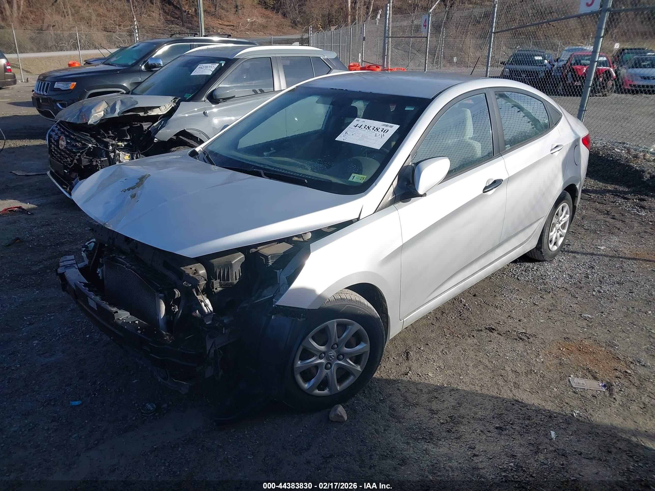 HYUNDAI ACCENT image 2