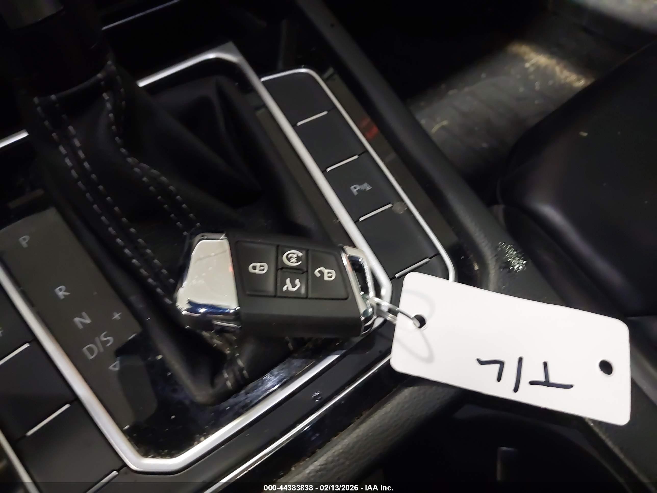 VOLKSWAGEN ARTEON image 11