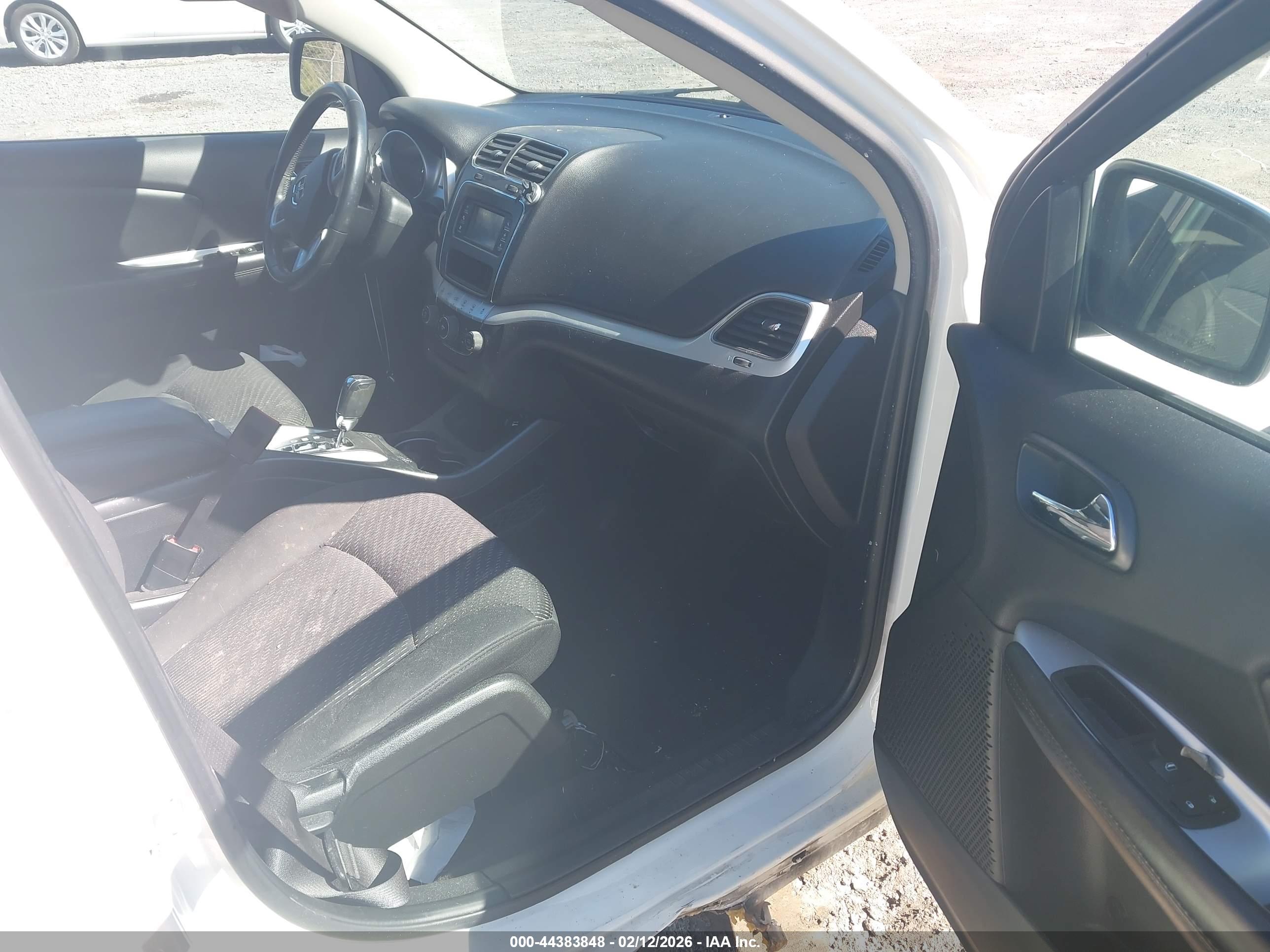DODGE JOURNEY image 5