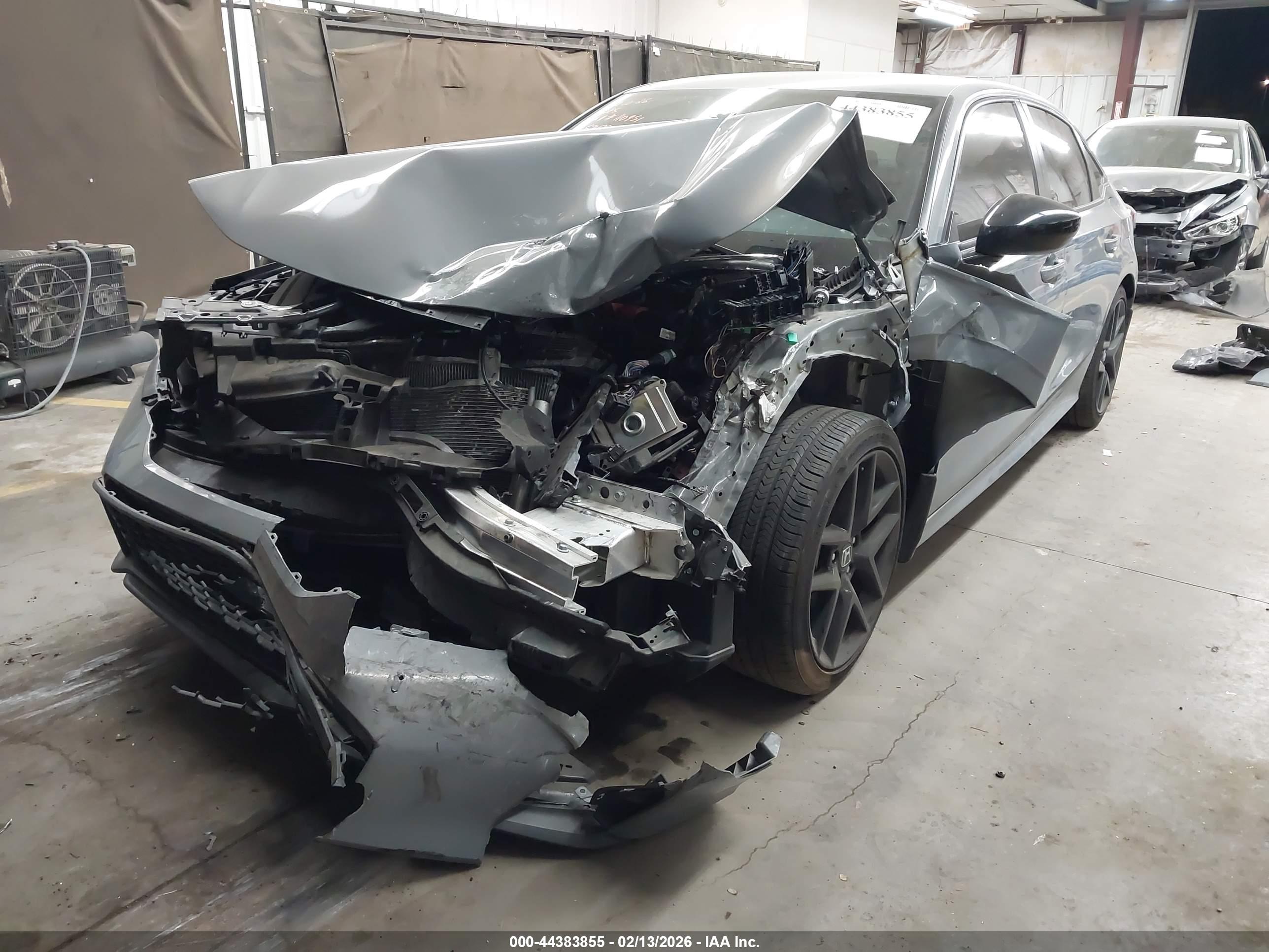 HONDA CIVIC image 2