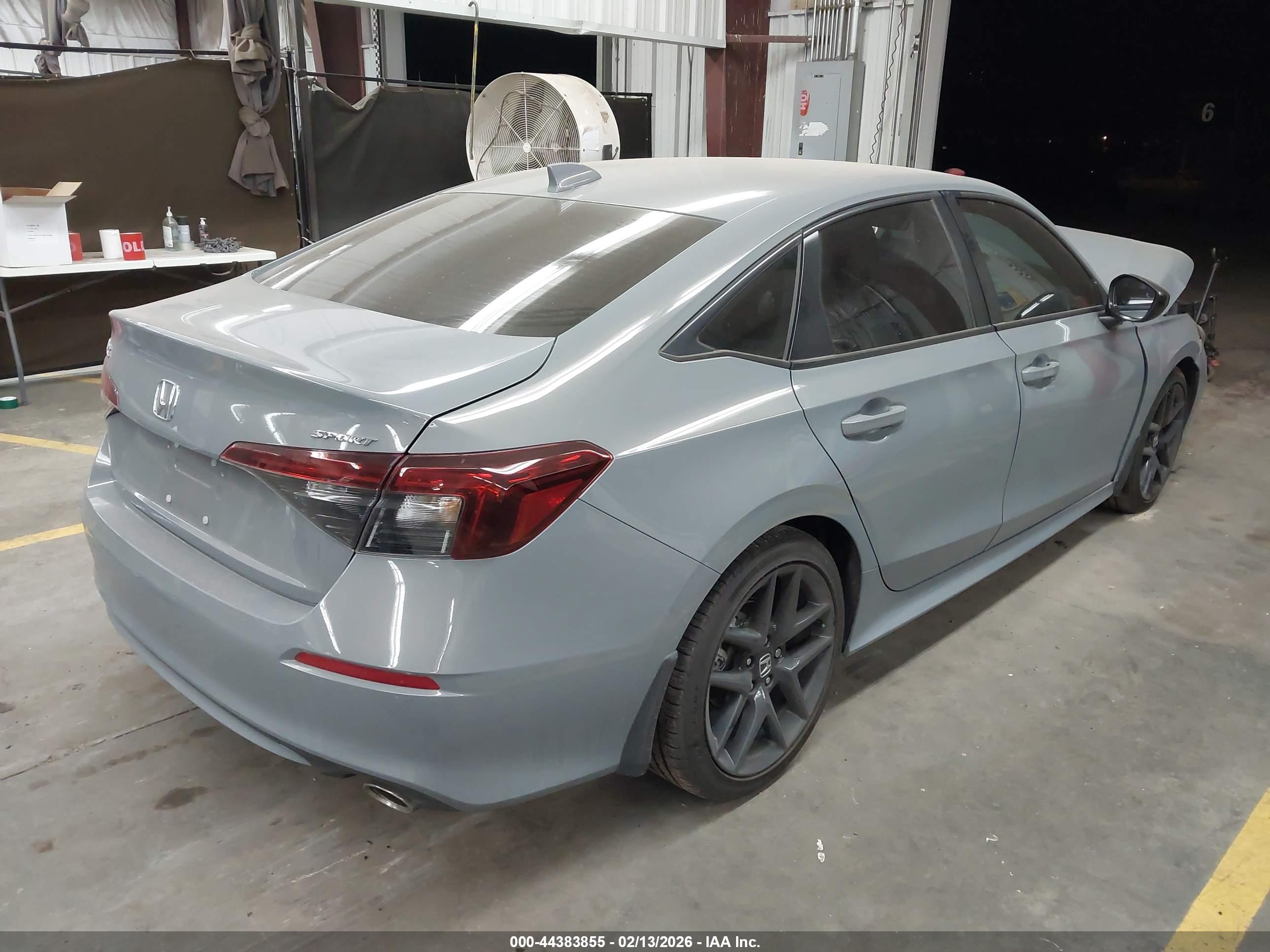 HONDA CIVIC image 4