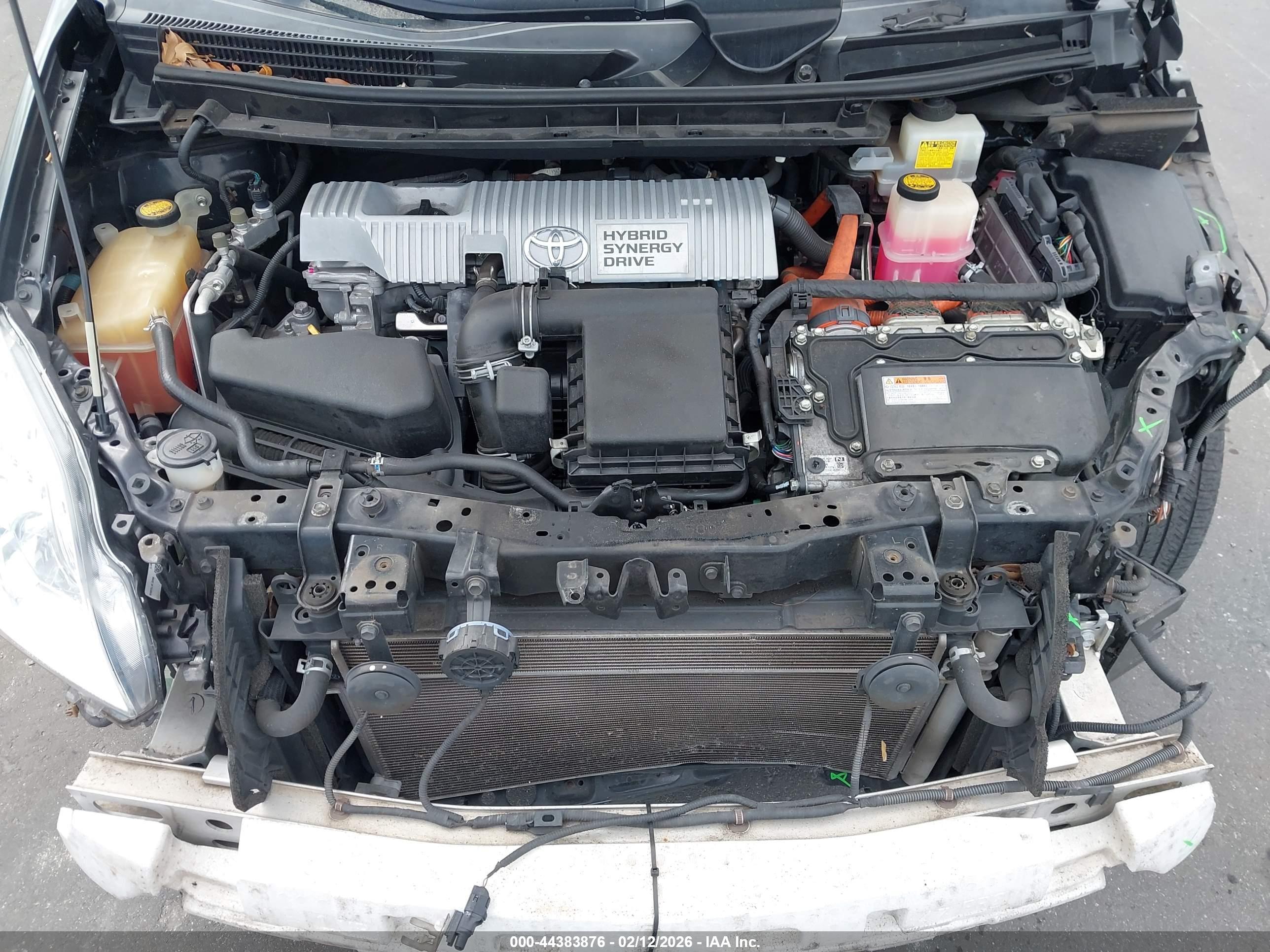 TOYOTA PRIUS image 10