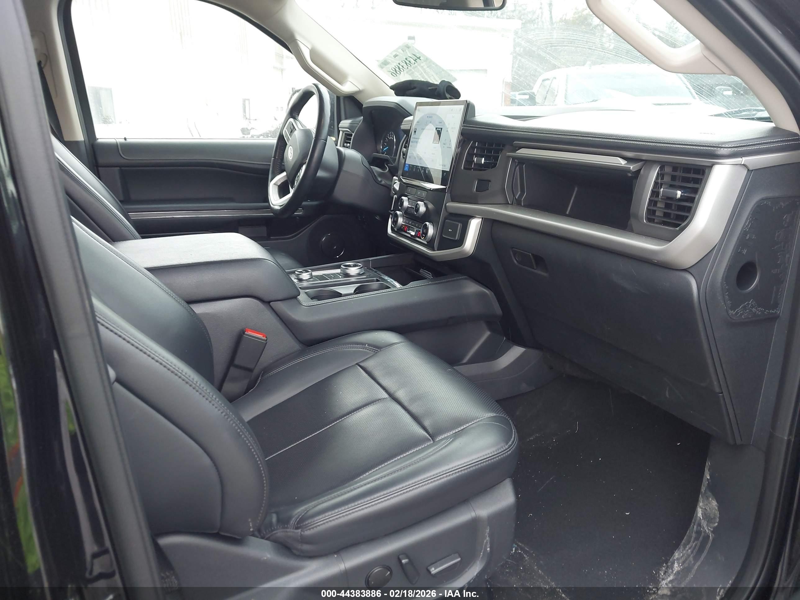 FORD EXPEDITION image 5