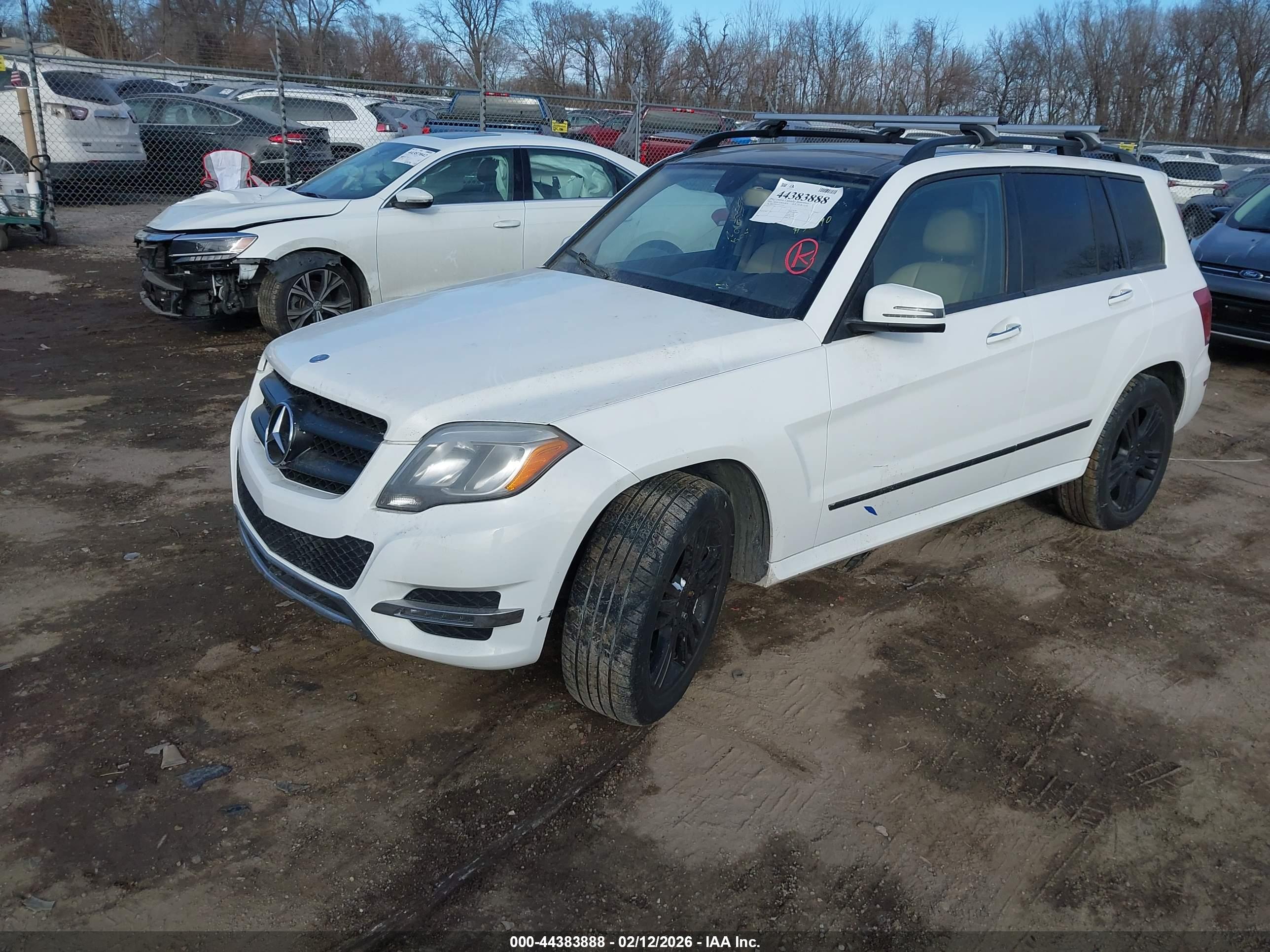MERCEDES-BENZ GLK image 2
