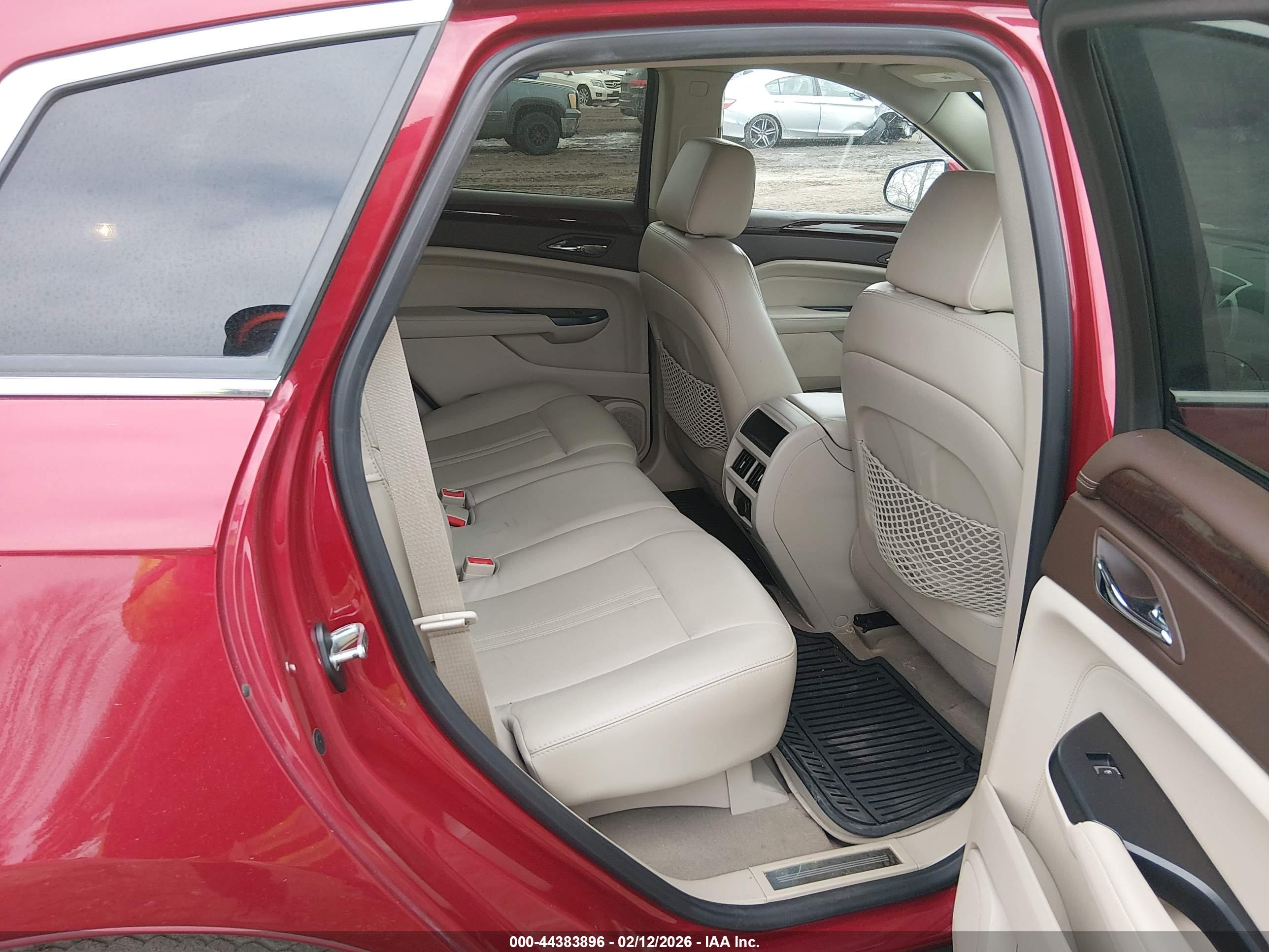 CADILLAC SRX image 8