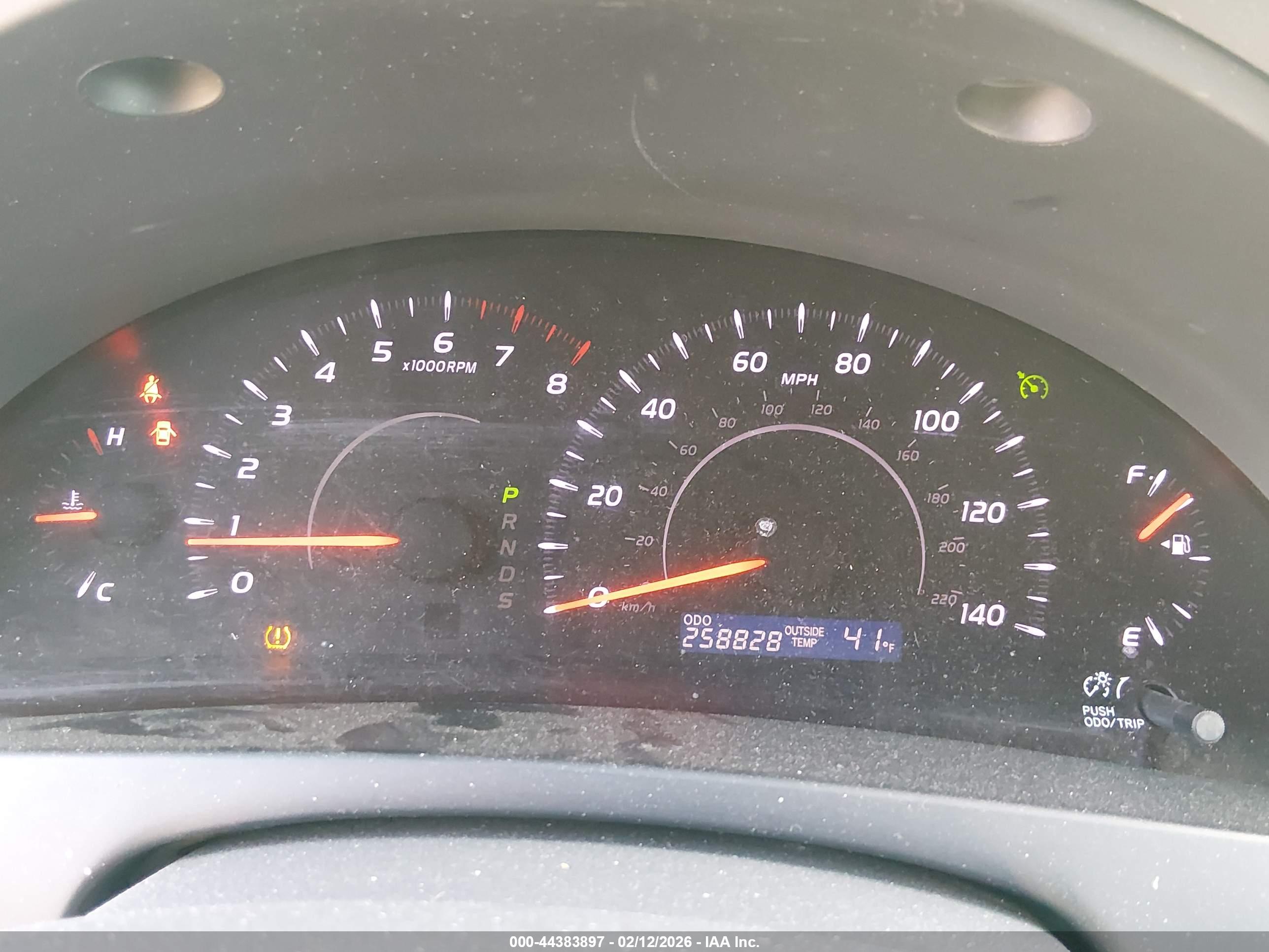 TOYOTA CAMRY image 7