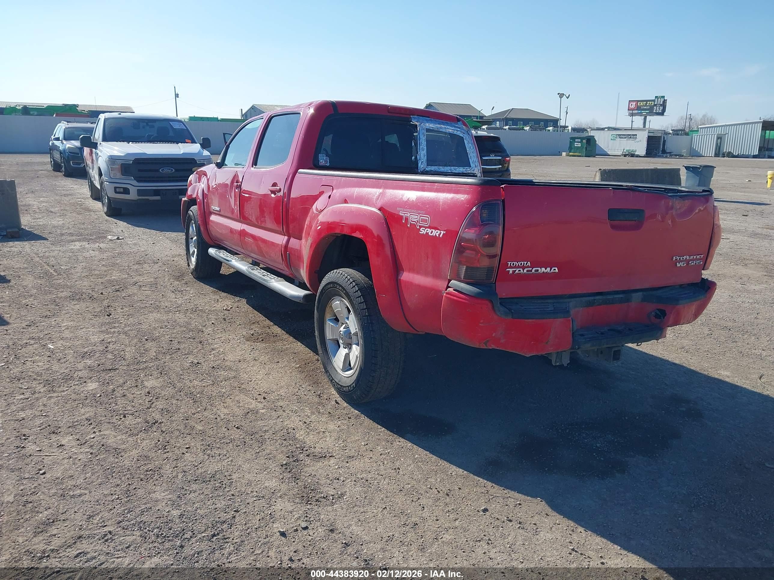 TOYOTA TACOMA image 3